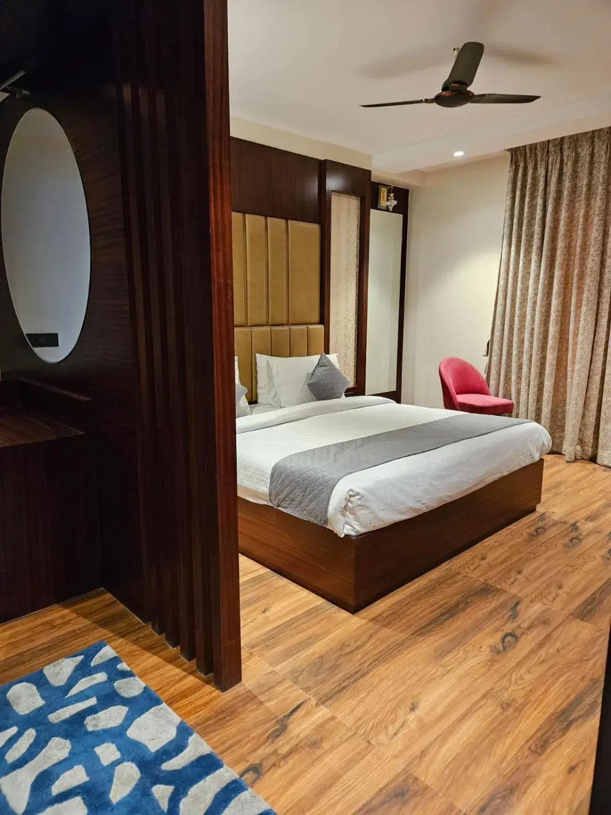 Bed in Four Leaf Hotel - AKOSHA Bed in Four Leaf Hotel - AKOSHA