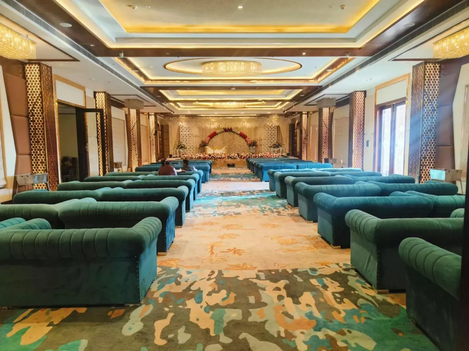 Four Leaf Hotel - AKOSHA Four Leaf Hotel - AKOSHA