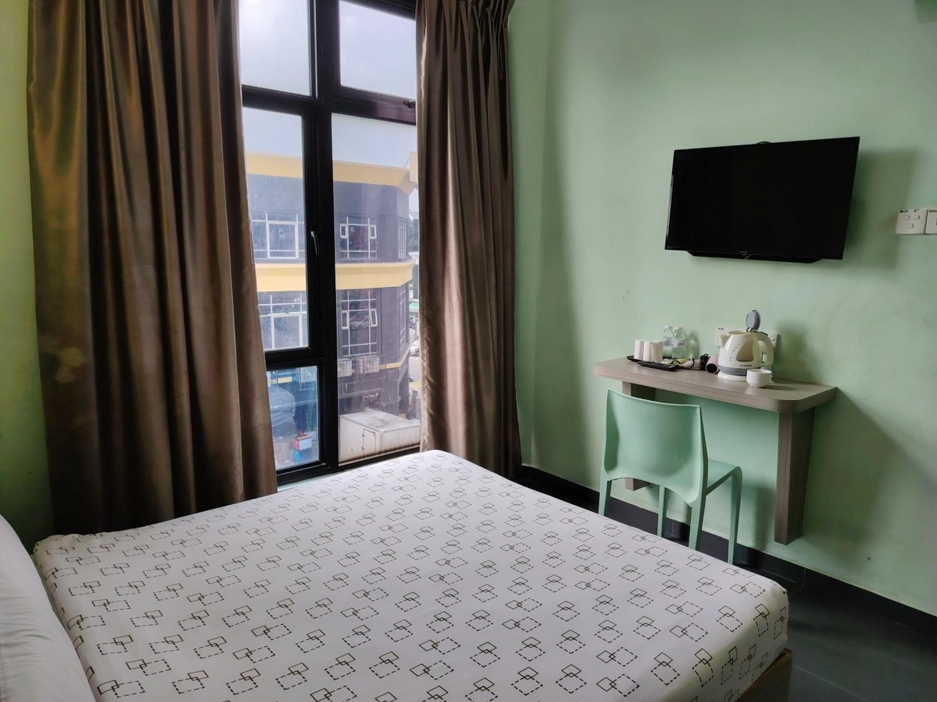 Bed in Kozi Hotel by Ardens - Taman Bukit Indah