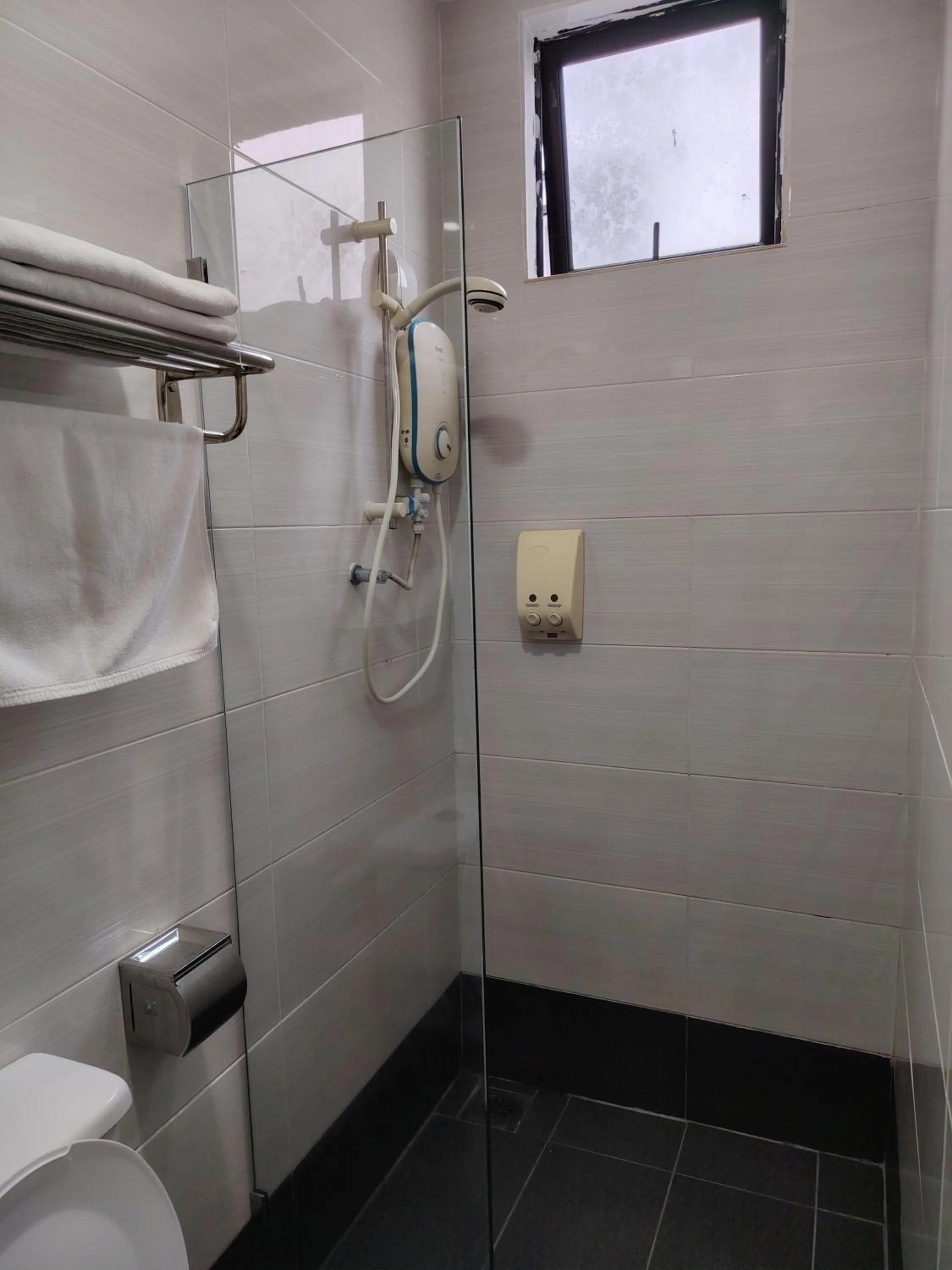 Kozi Hotel by Ardens - Taman Bukit Indah