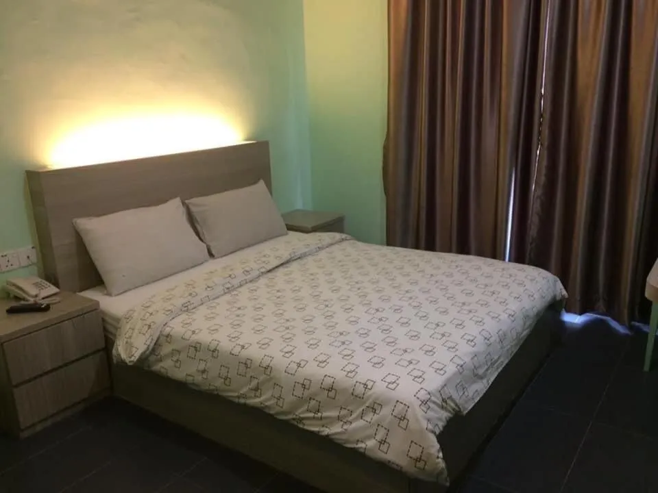 Bed in Kozi Hotel by Ardens - Taman Bukit Indah