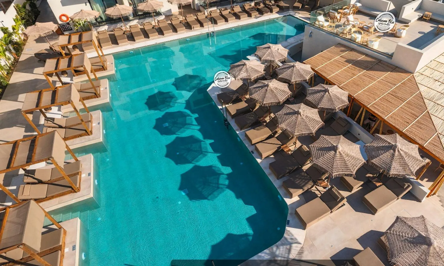 Swimming pool in Cabana White Boutique Hotel