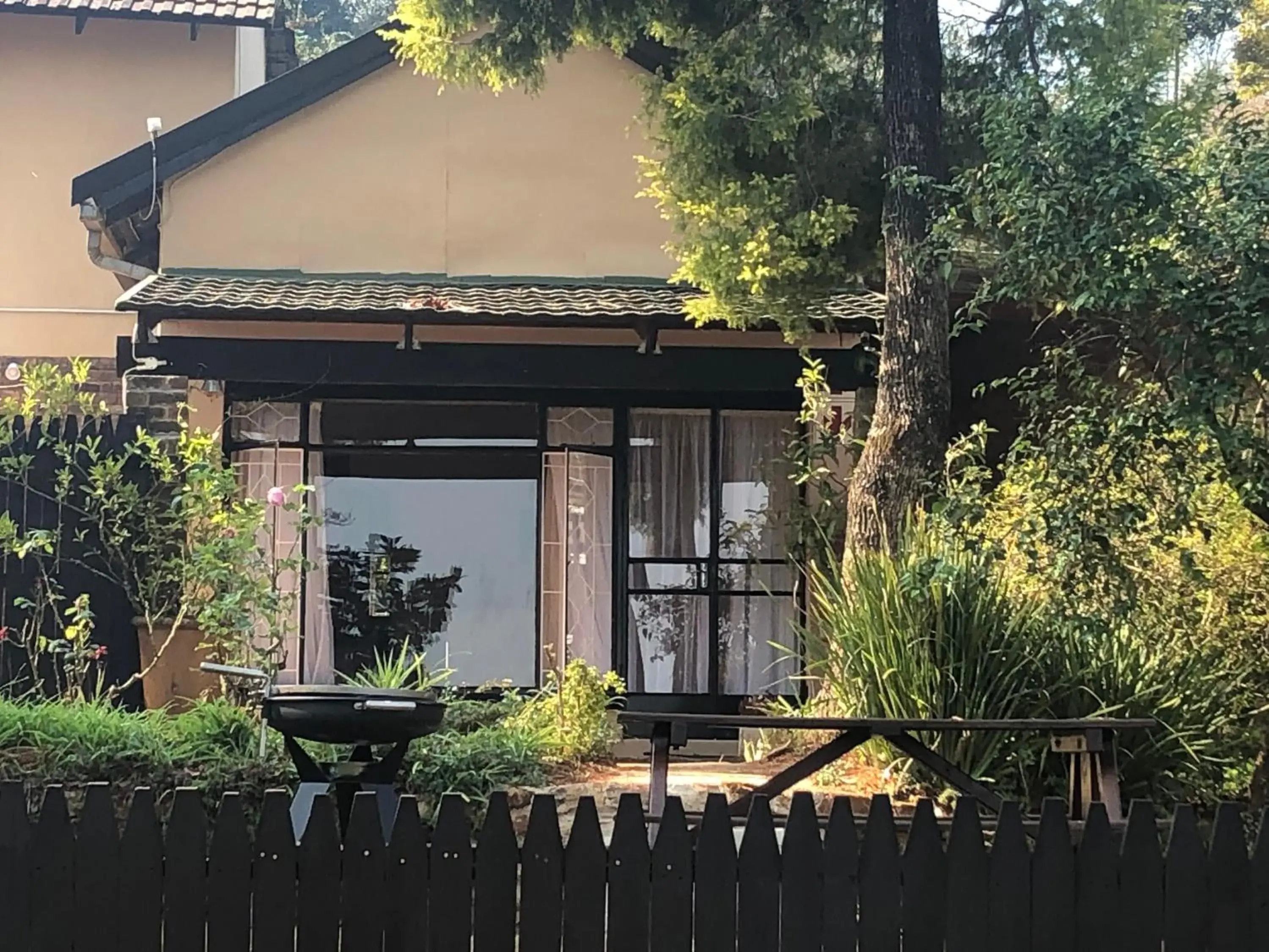 One-Bedroom Chalet in Cheerio Trout Fishing & Holiday Resort One-Bedroom Chalet in Cheerio Trout Fishing & Holiday Resort