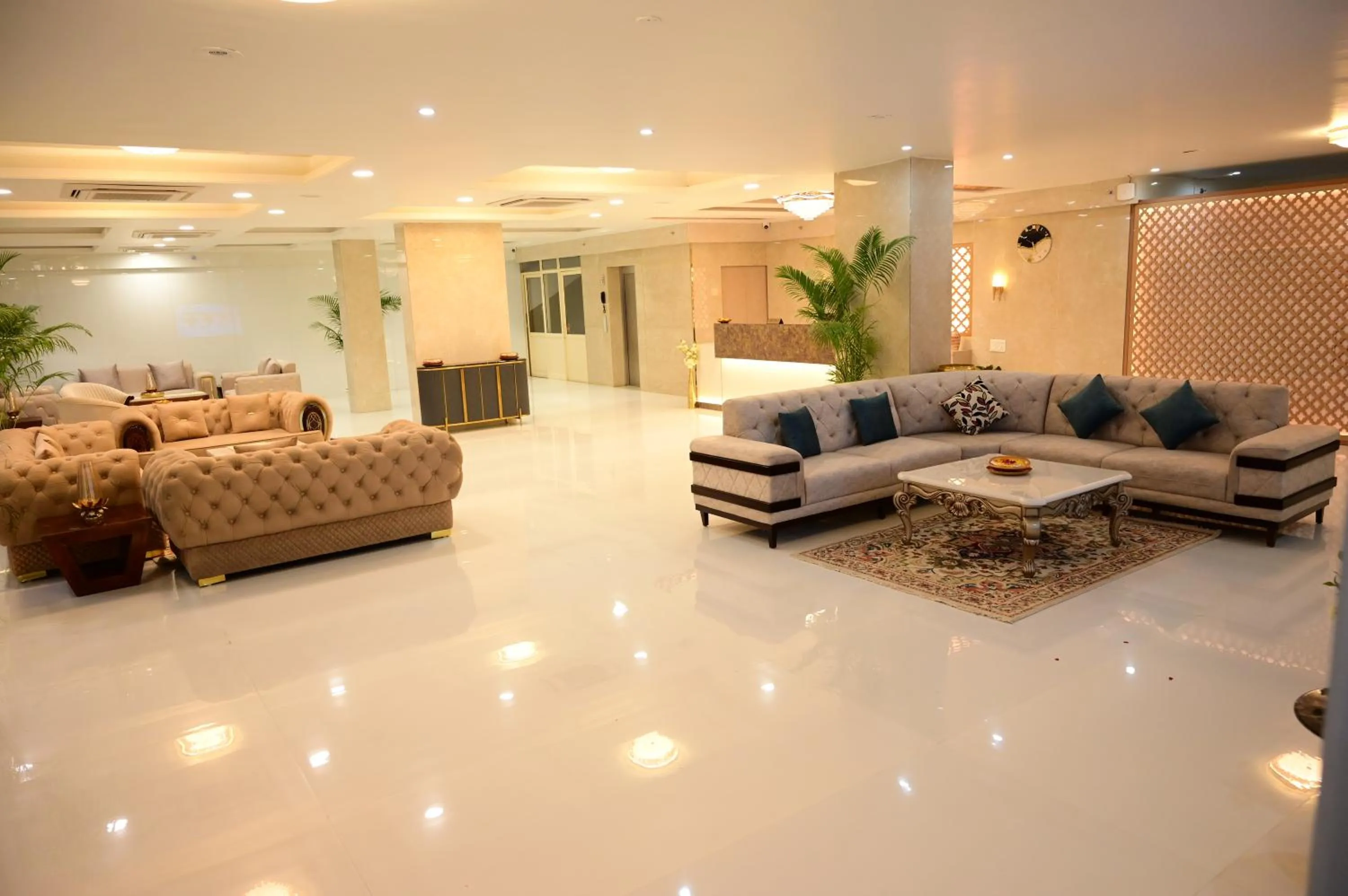 Lobby or reception in Hotel Amayra