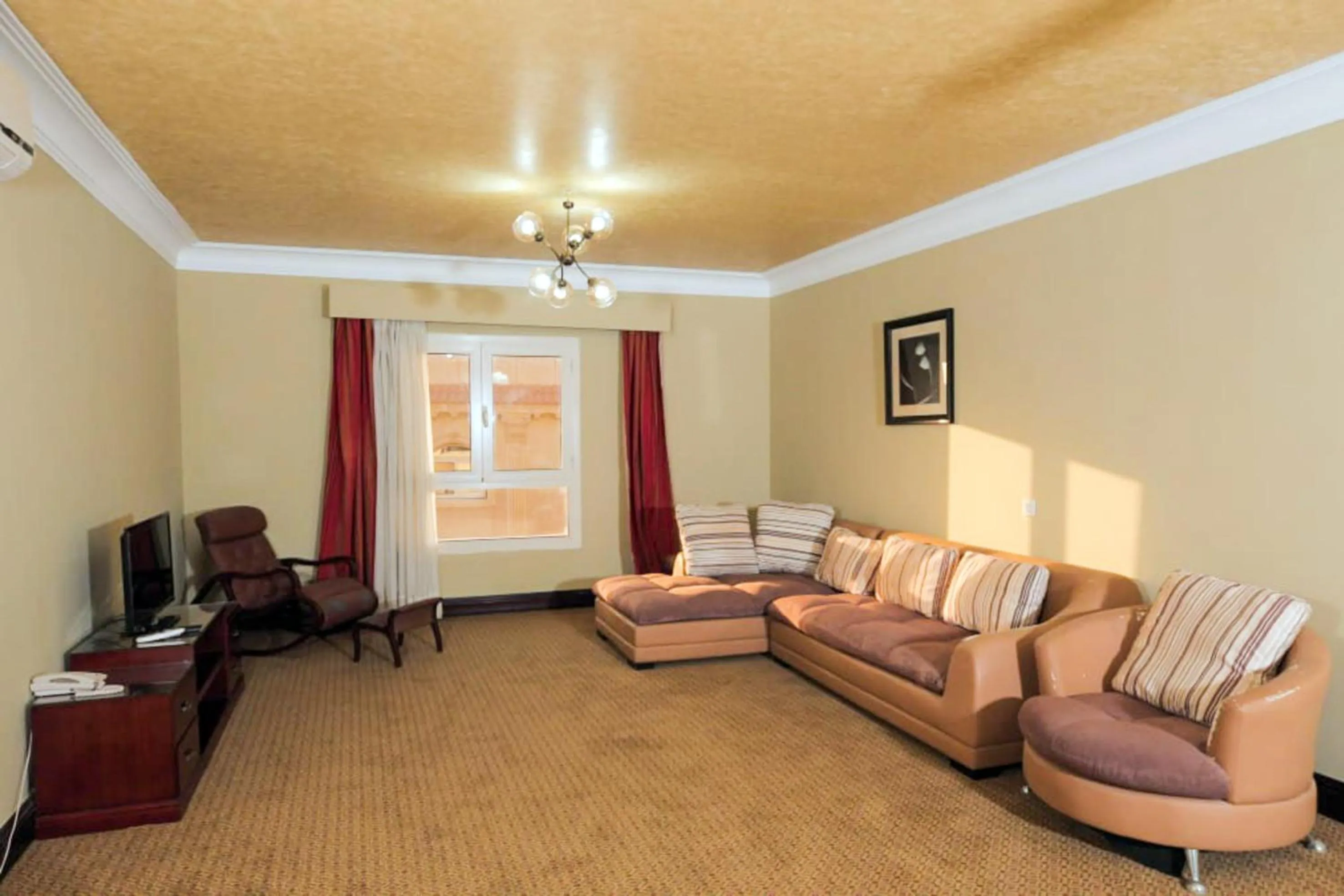 Seating area in The Villa 604 Powered by look