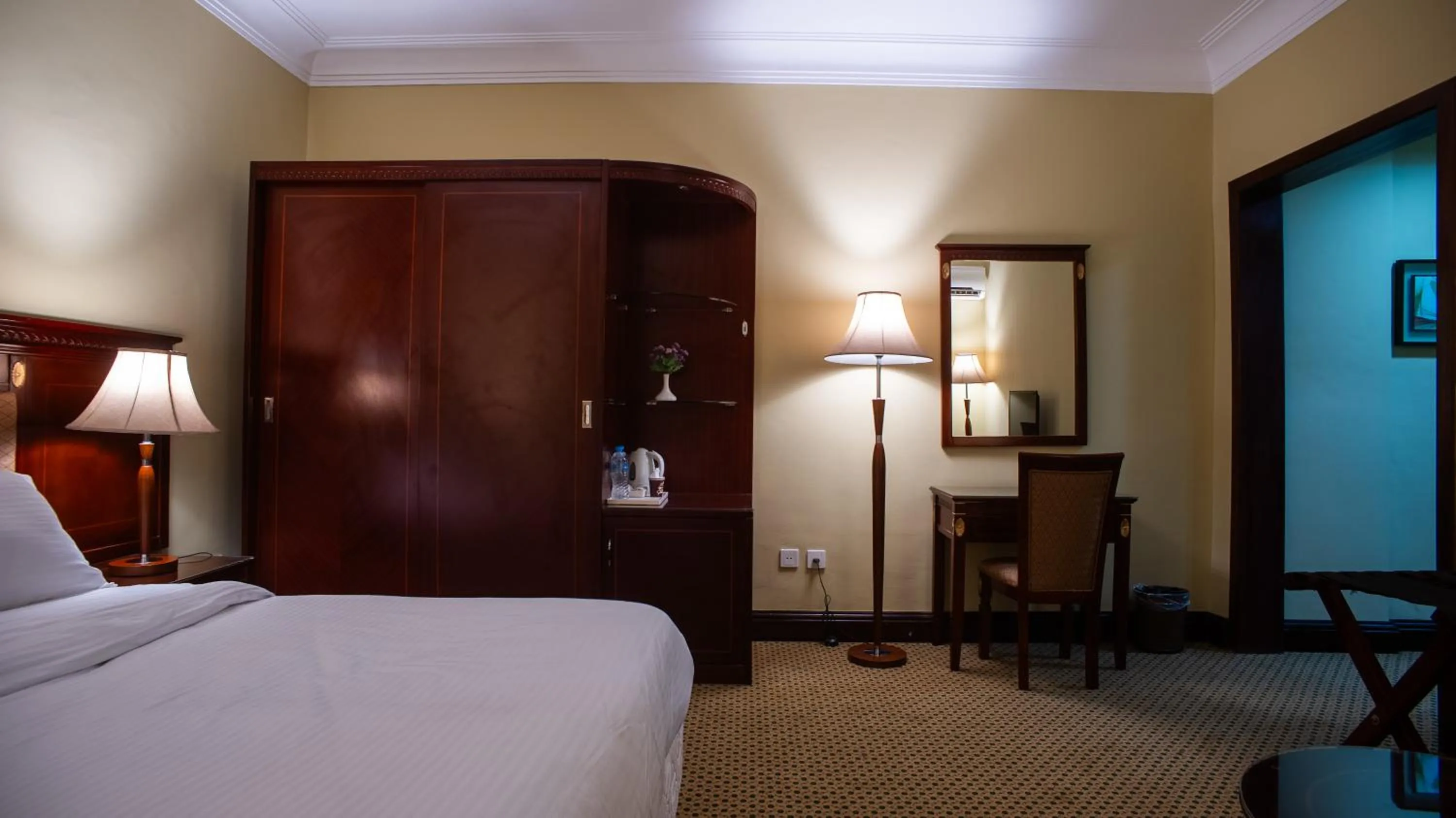 wardrobe, Bed in The Villa 604 Powered by look