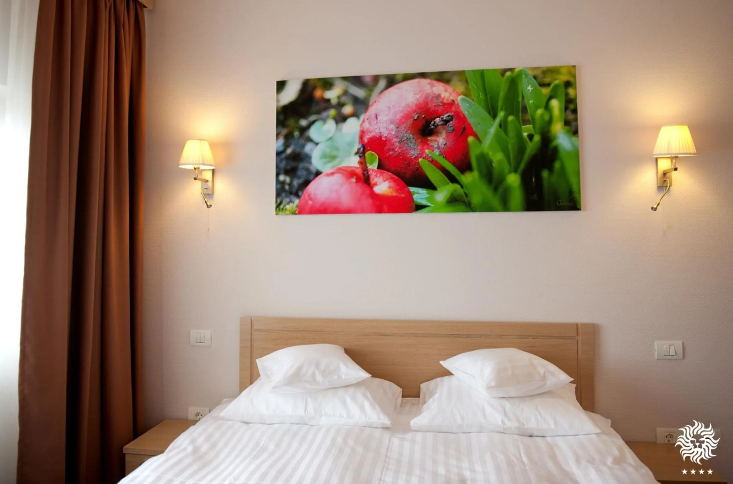 Bedroom, Bed in Hotel Leon & Spa