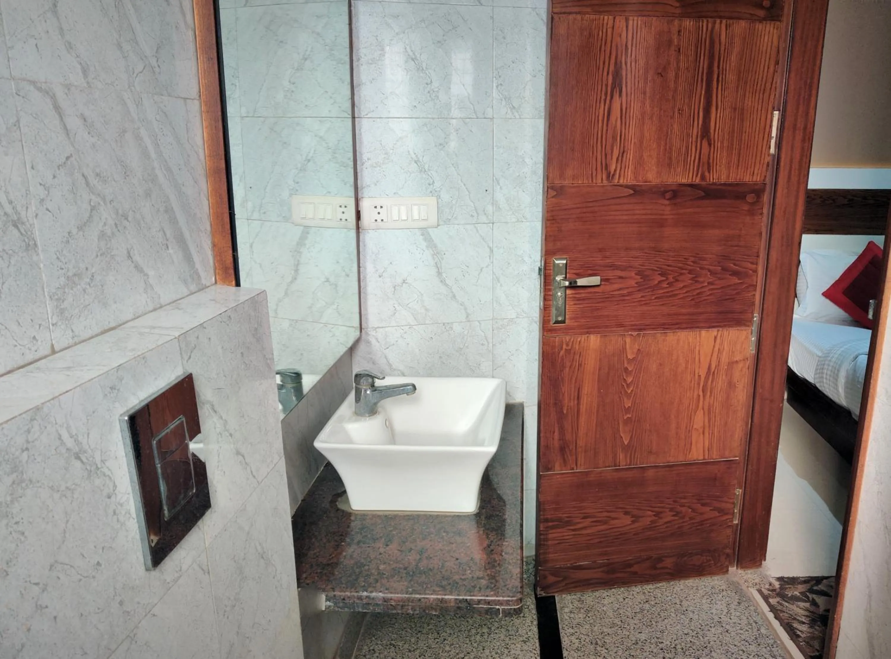 Bathroom in Raj Mahal Inn