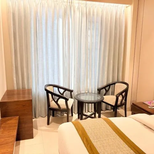 Hotel Raj Mahal Inn Near New Delhi Railway Station