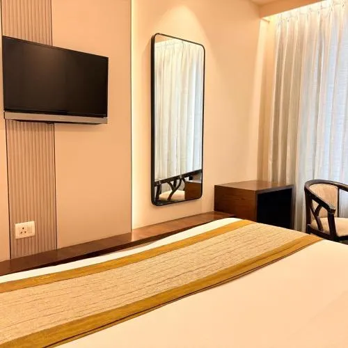 Hotel Raj Mahal Inn Near New Delhi Railway Station
