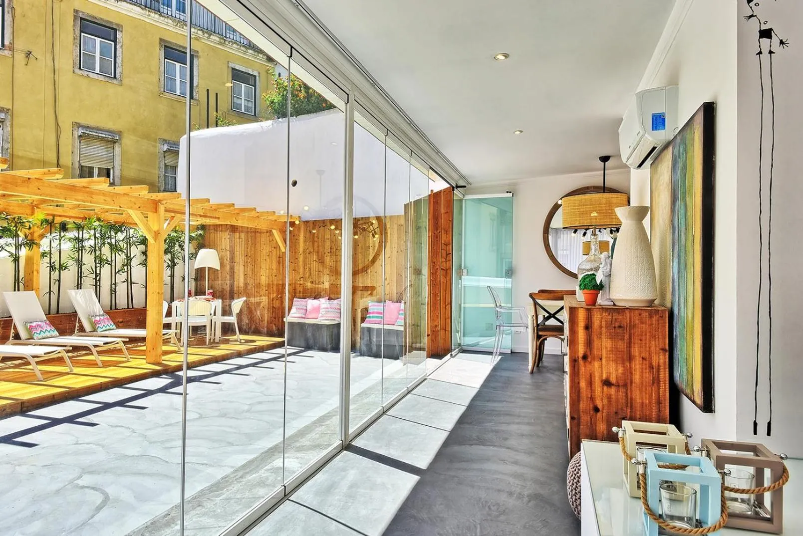 Localtraveling Cathedral & Castle - Family Apartments