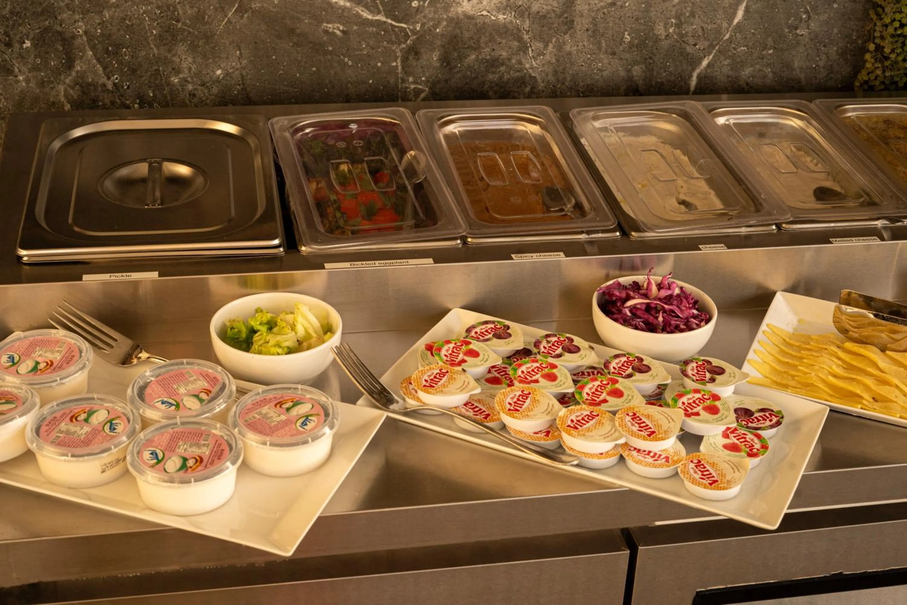 Restaurant/places to eat in Sun and Sand Guest House