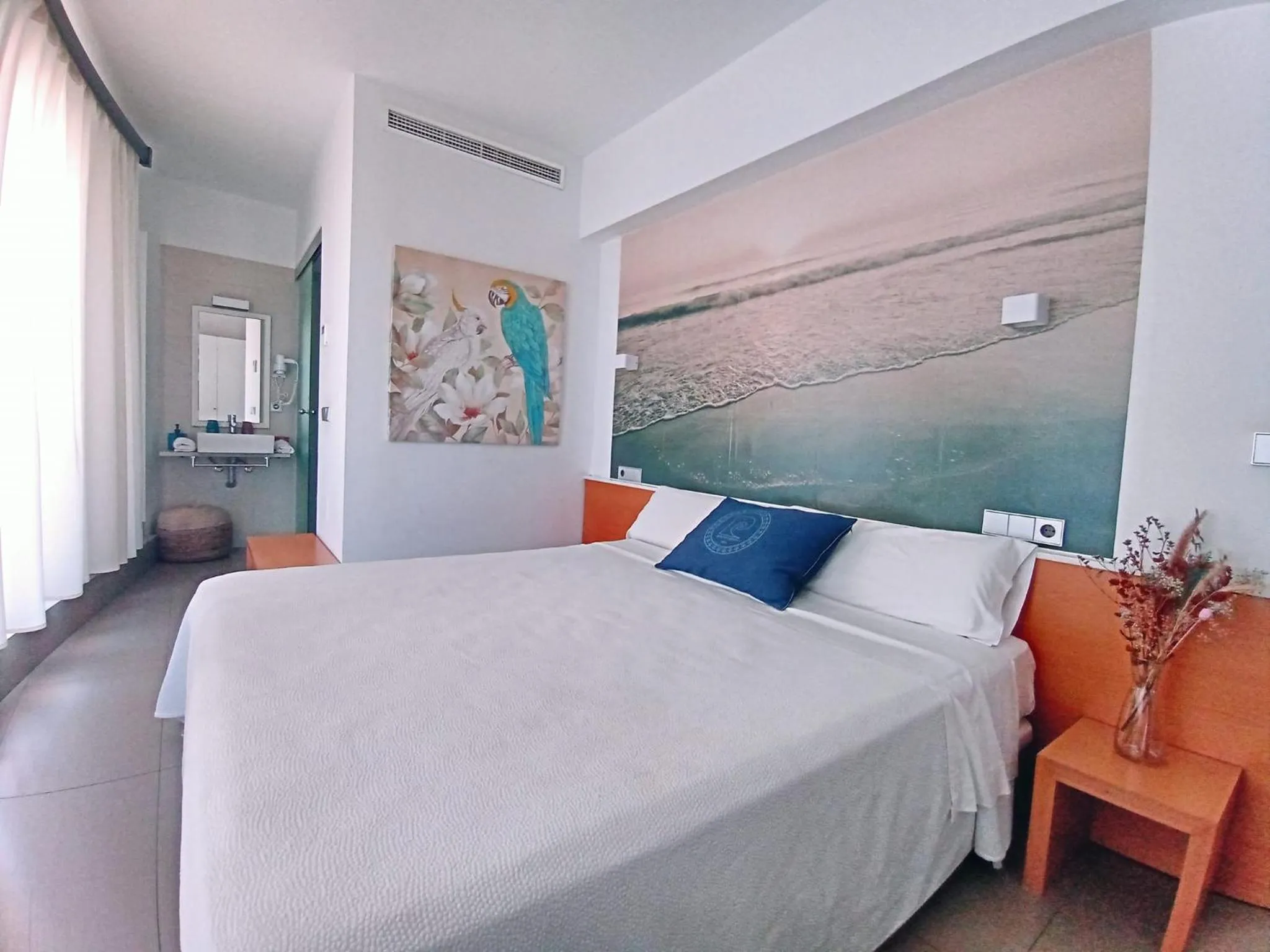 Bed in Hotel Alboran