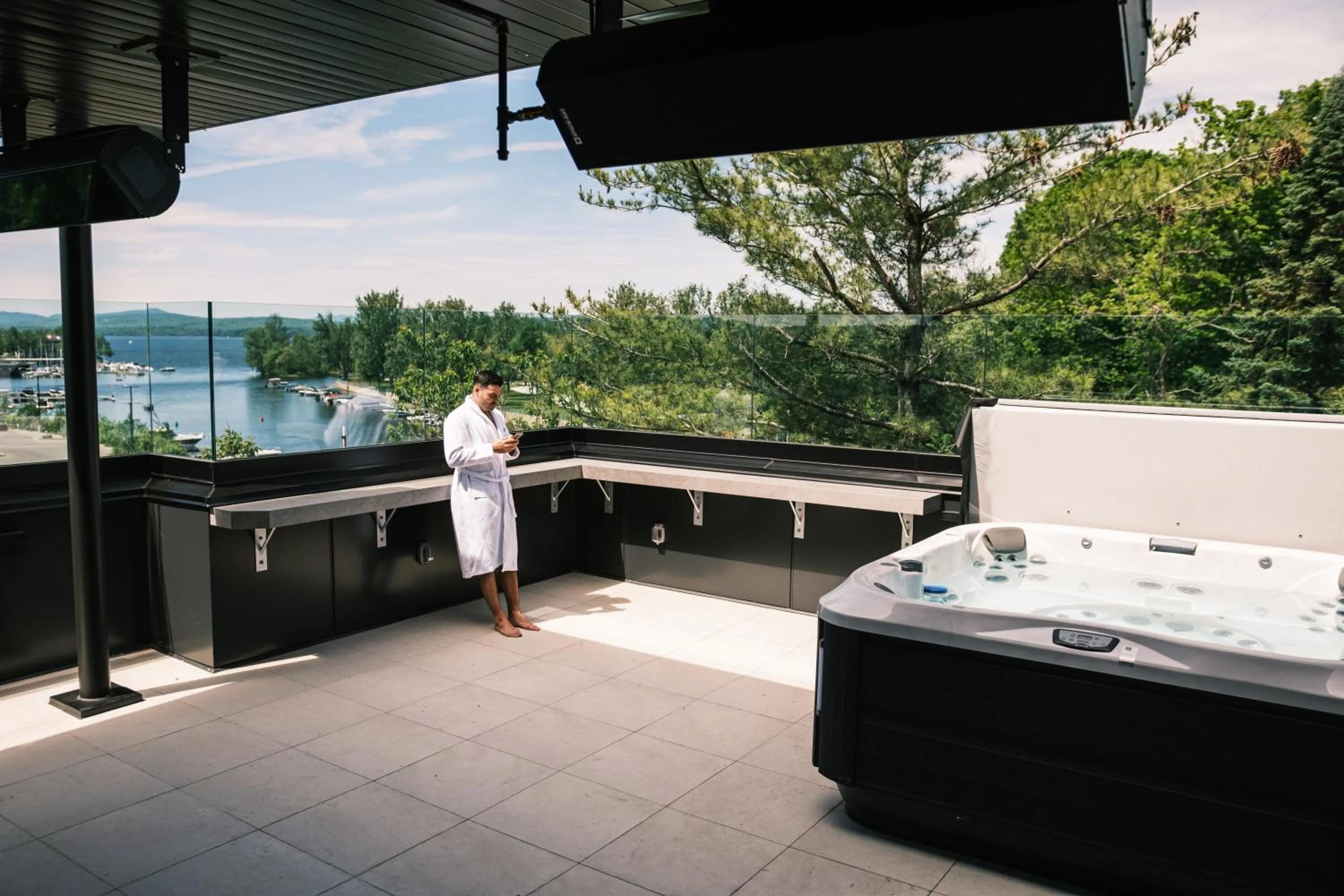 Balcony/Terrace in Hôtel Expérience - Quartier Des Marinas