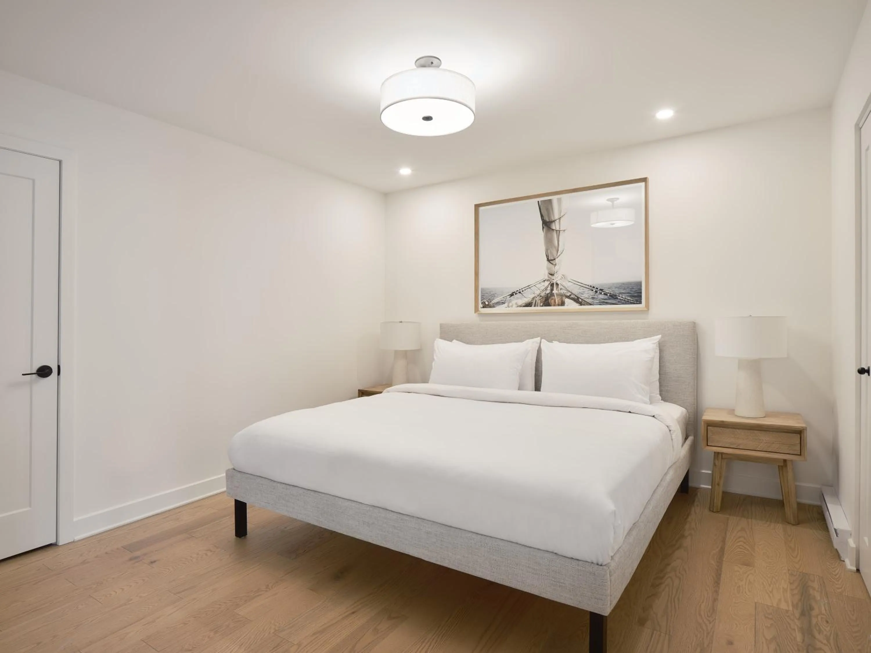 Bed in Hôtel Expérience - Quartier Des Marinas