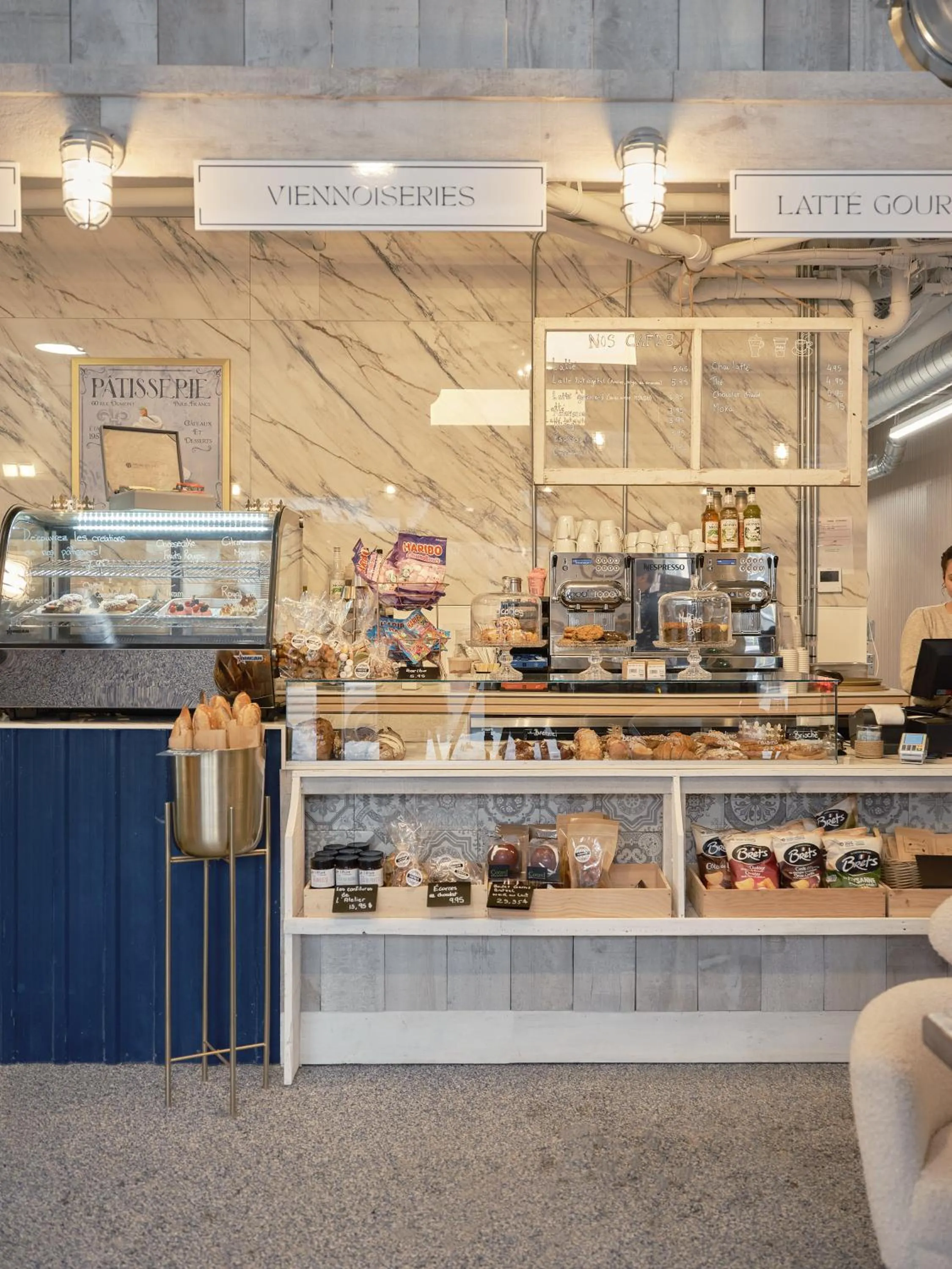 Food in Hôtel Expérience - Quartier Des Marinas