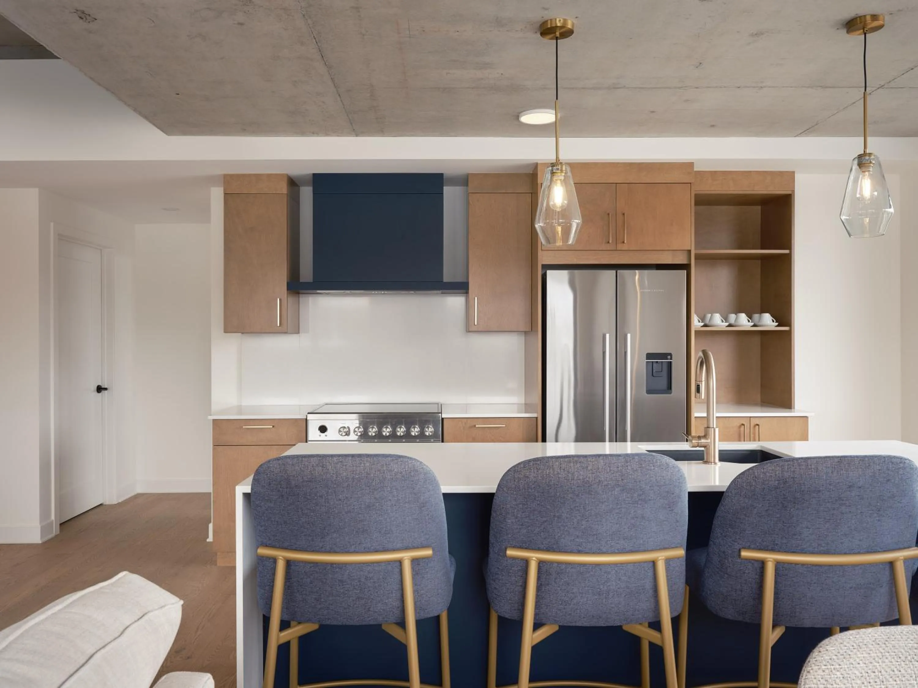 Kitchen or kitchenette in Hôtel Expérience - Quartier Des Marinas