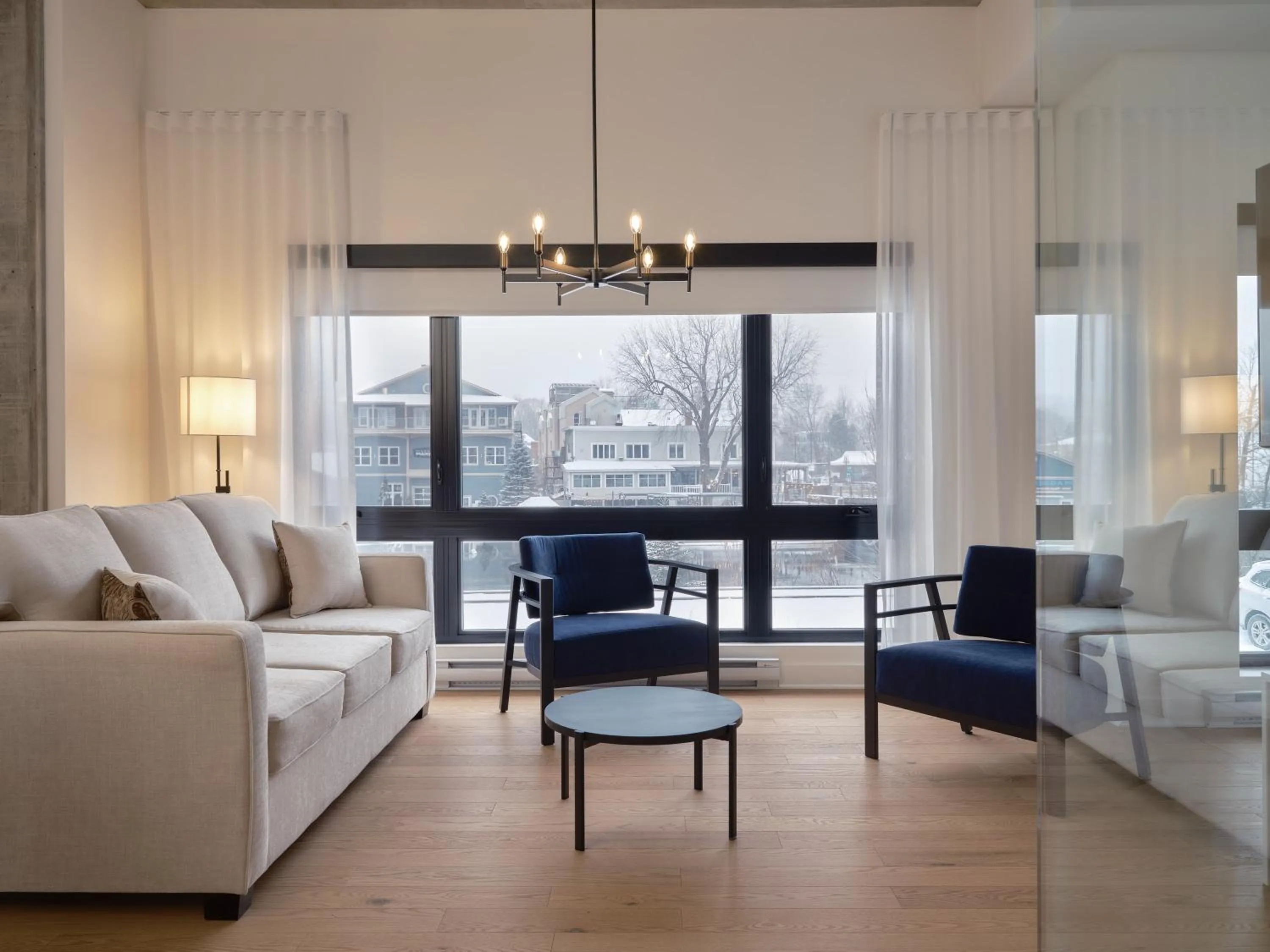 Living room in Hôtel Expérience - Quartier Des Marinas