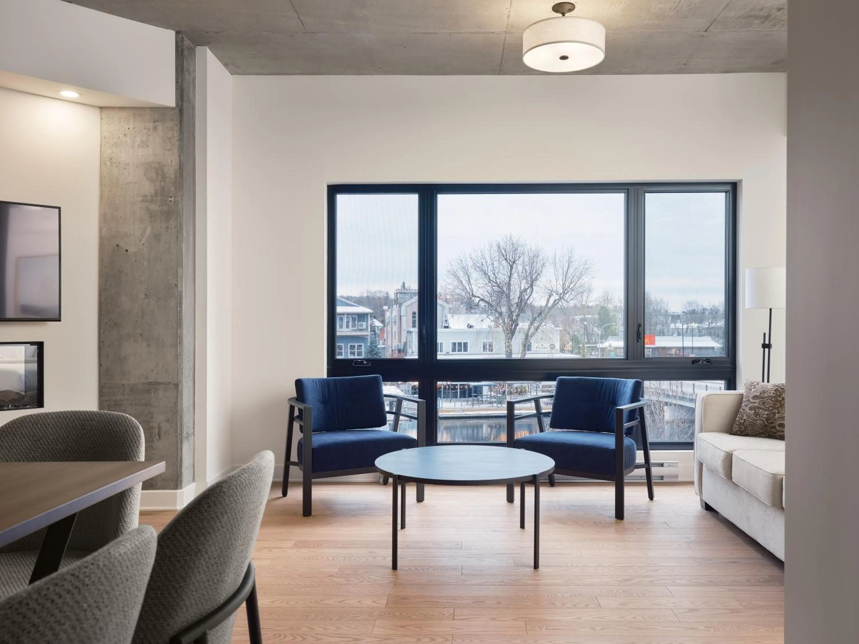 Seating area in Hôtel Expérience - Quartier Des Marinas