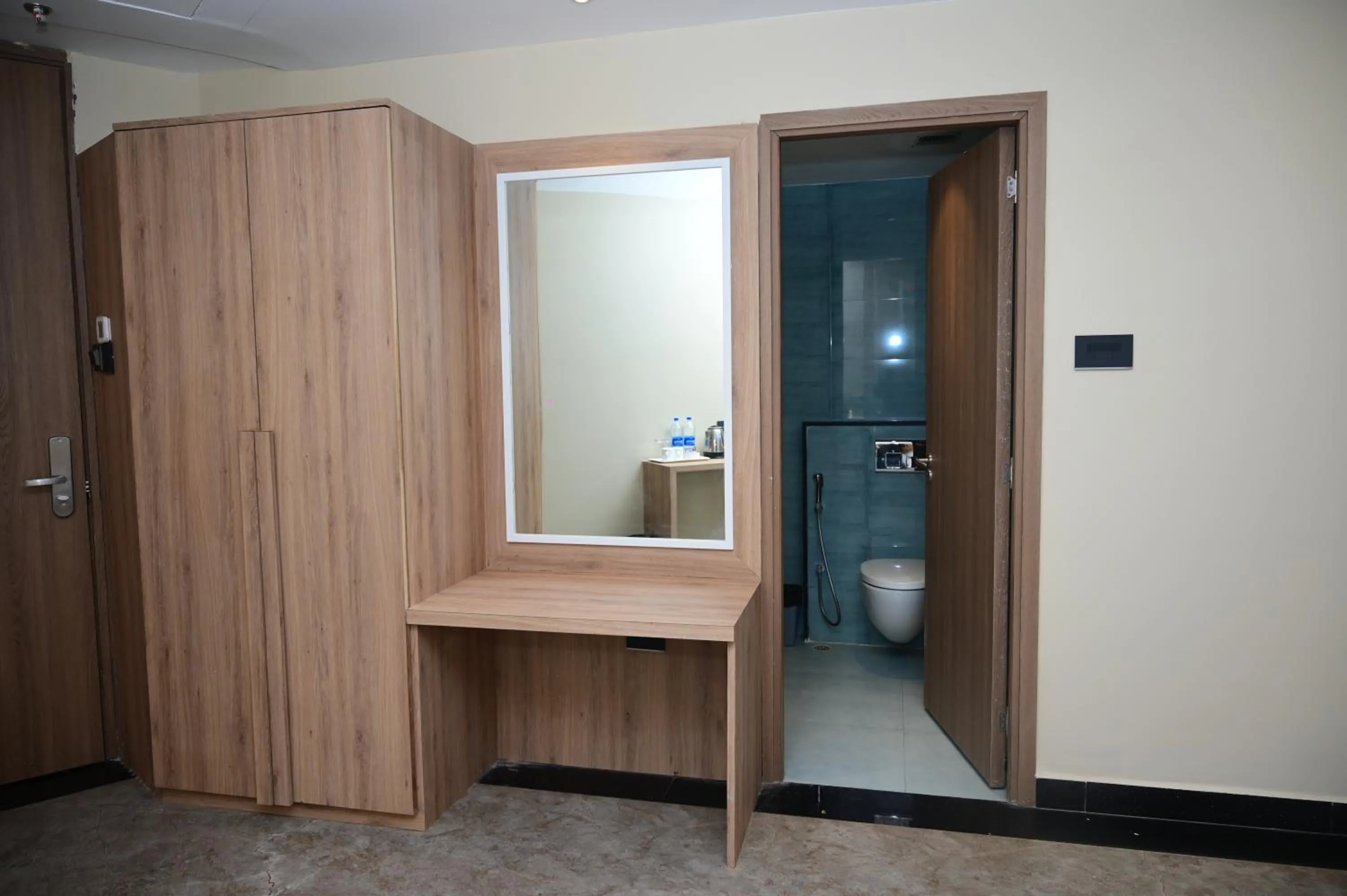 Shower in Pipul Ocean View Resort