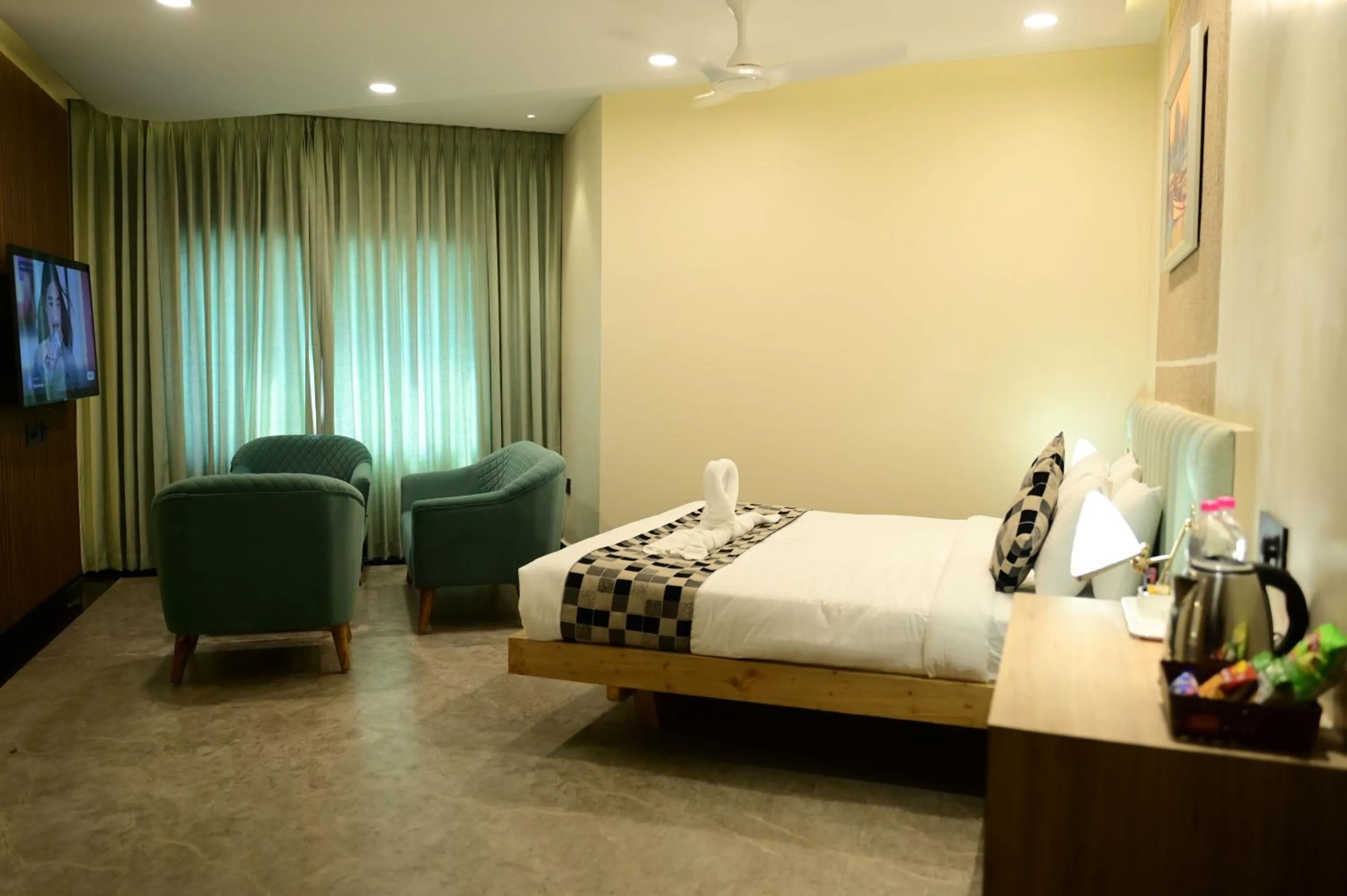 Bedroom, Bed in Pipul Ocean View Resort