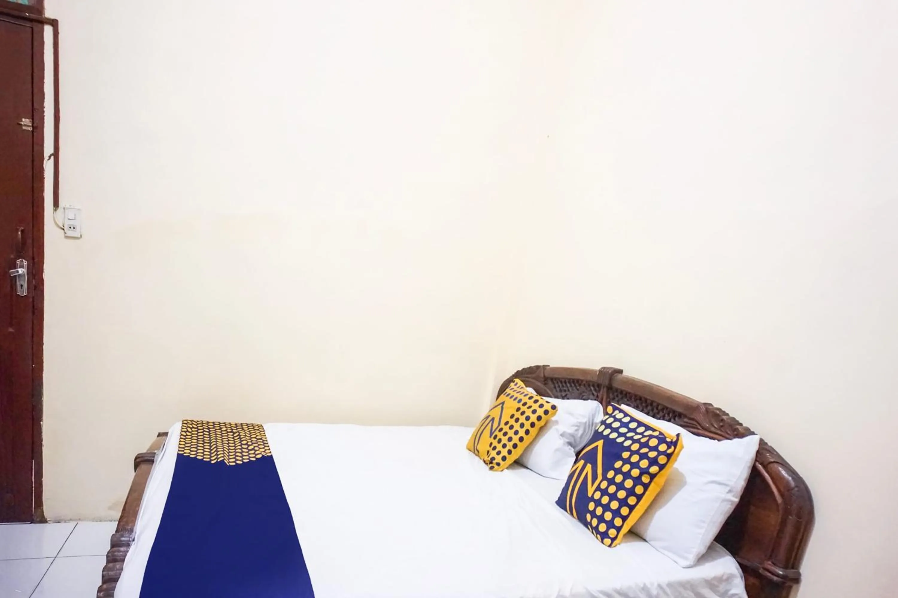 Bedroom, Bed in Hotel O Tamara Homestay SyariahNearMasjid Raya Medan