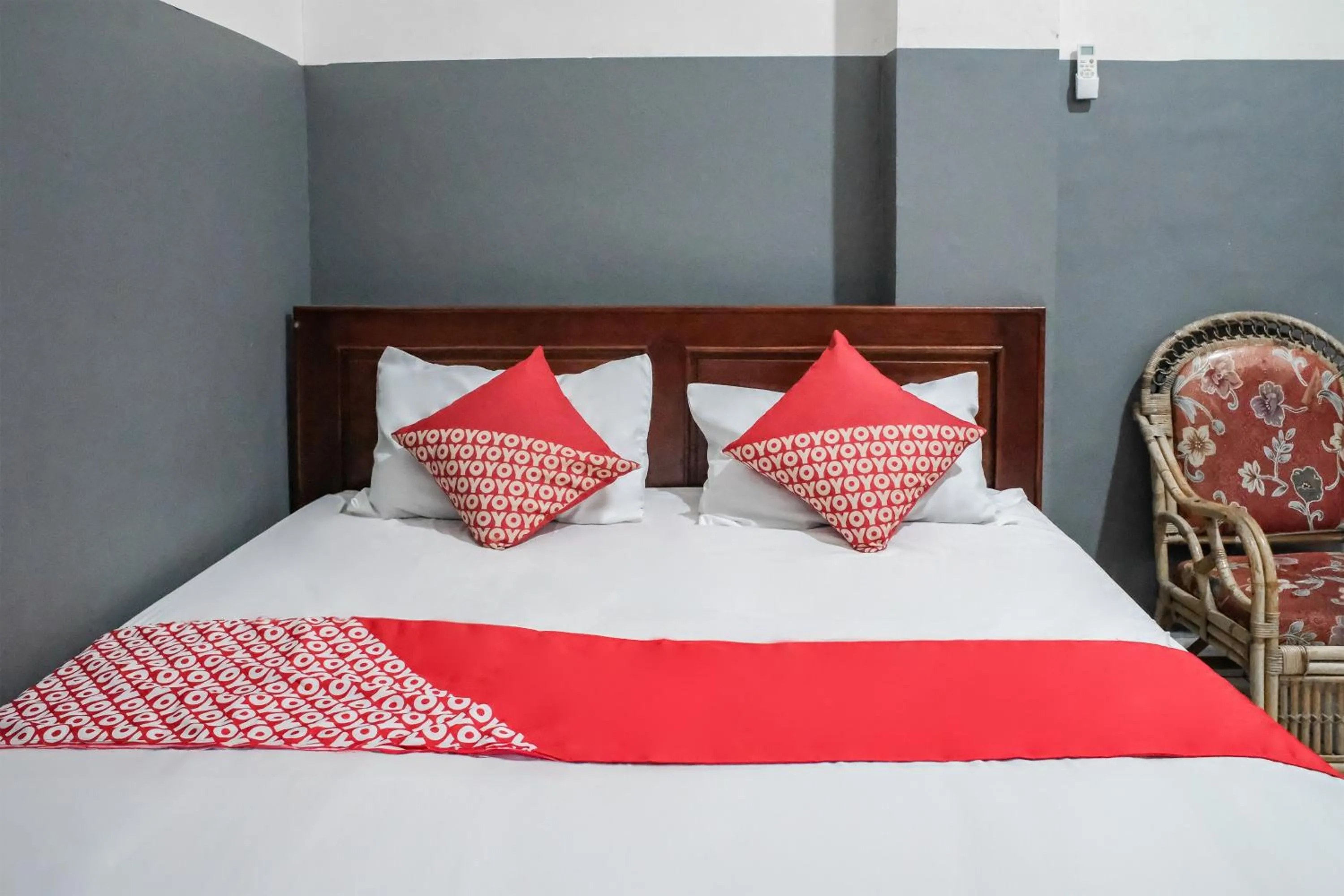 Bedroom, Bed in OYO 93117 Penginapan Tiga Dara