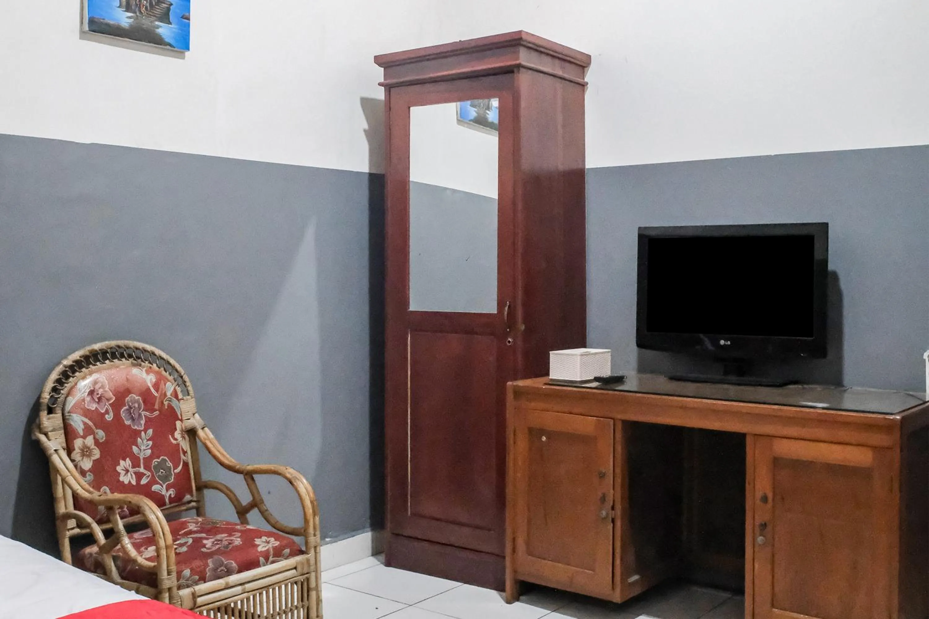 Bedroom in OYO 93117 Penginapan Tiga Dara