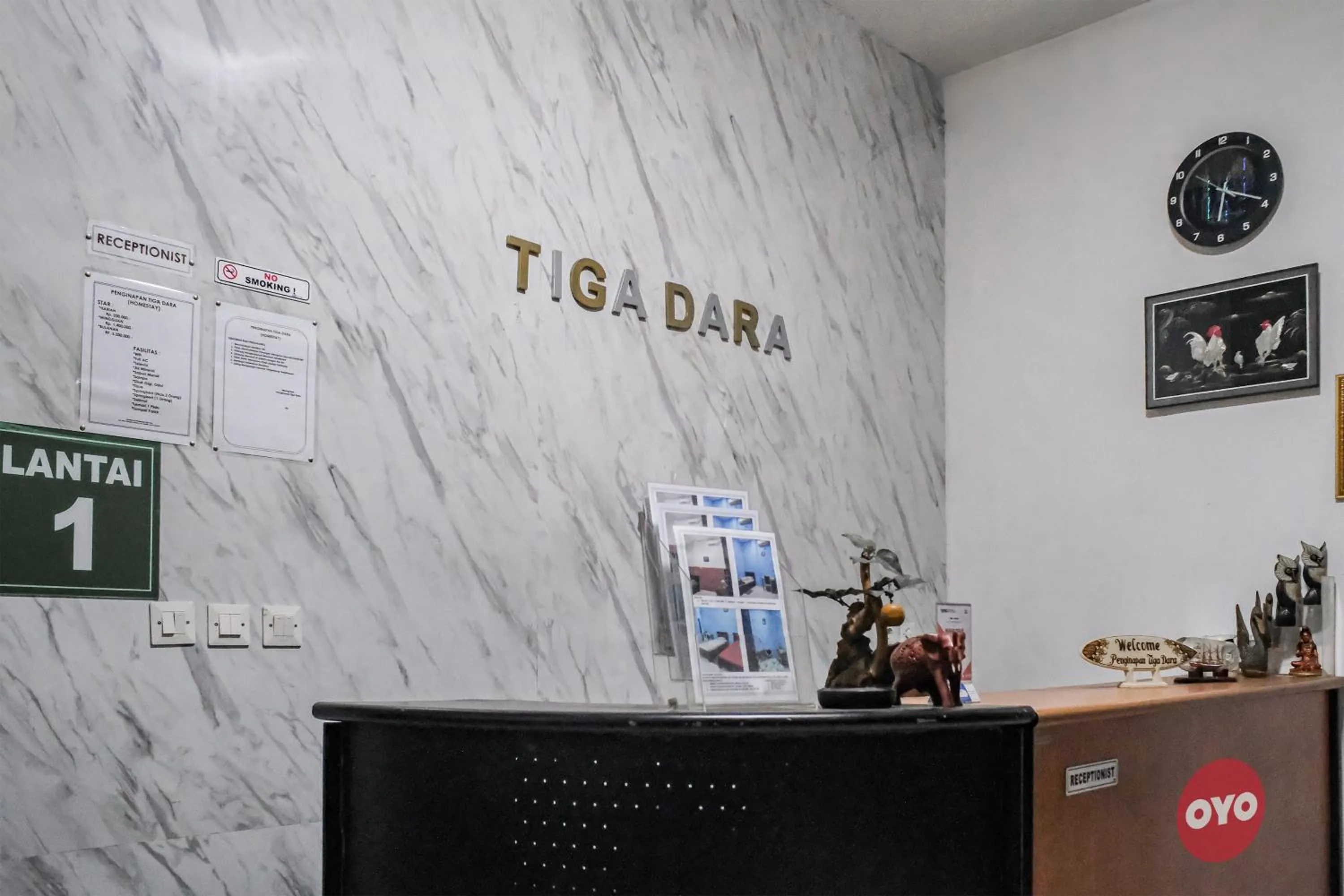 Lobby or reception in OYO 93117 Penginapan Tiga Dara