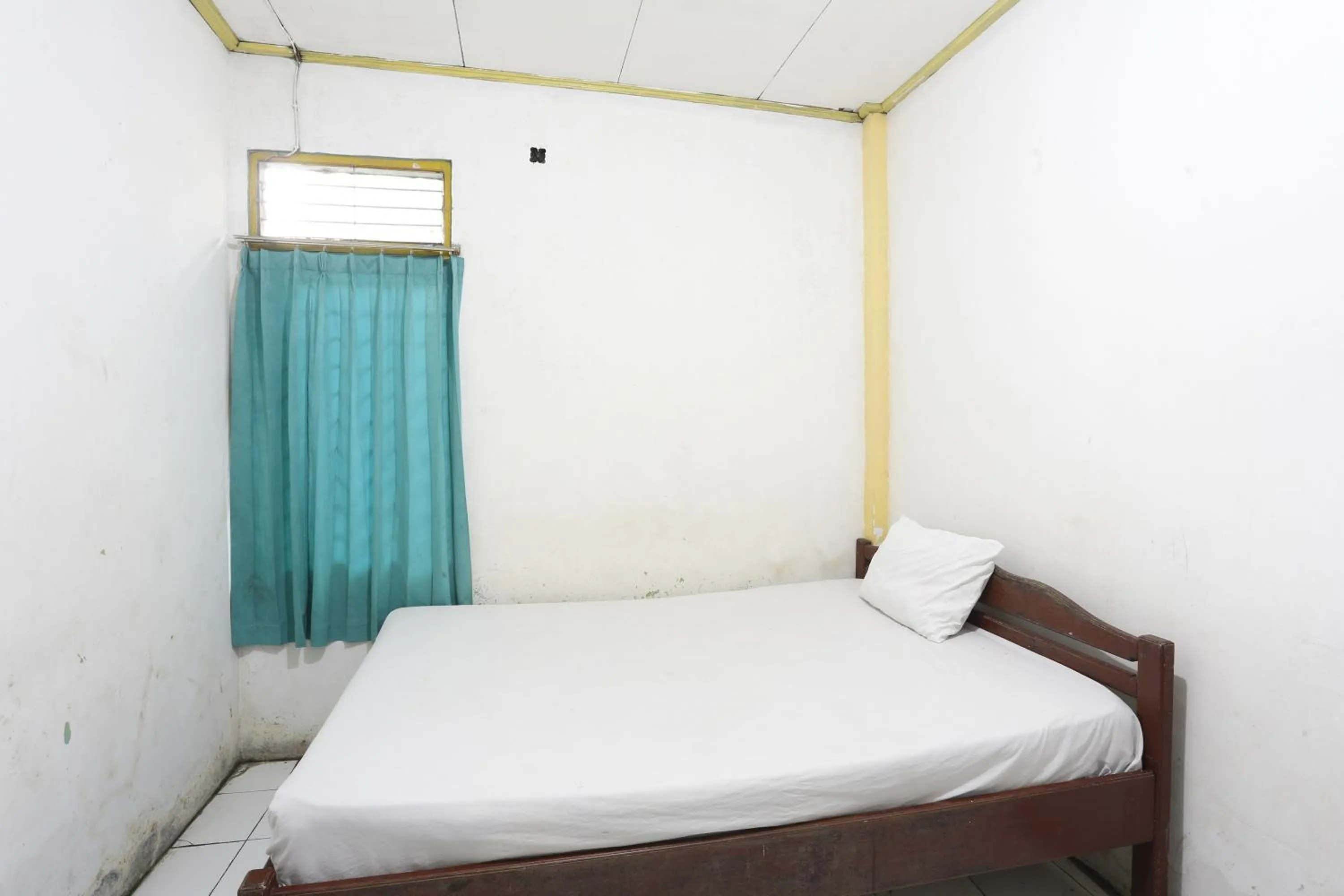 Bedroom, Bed in Hotel O Guest House Leo Patra