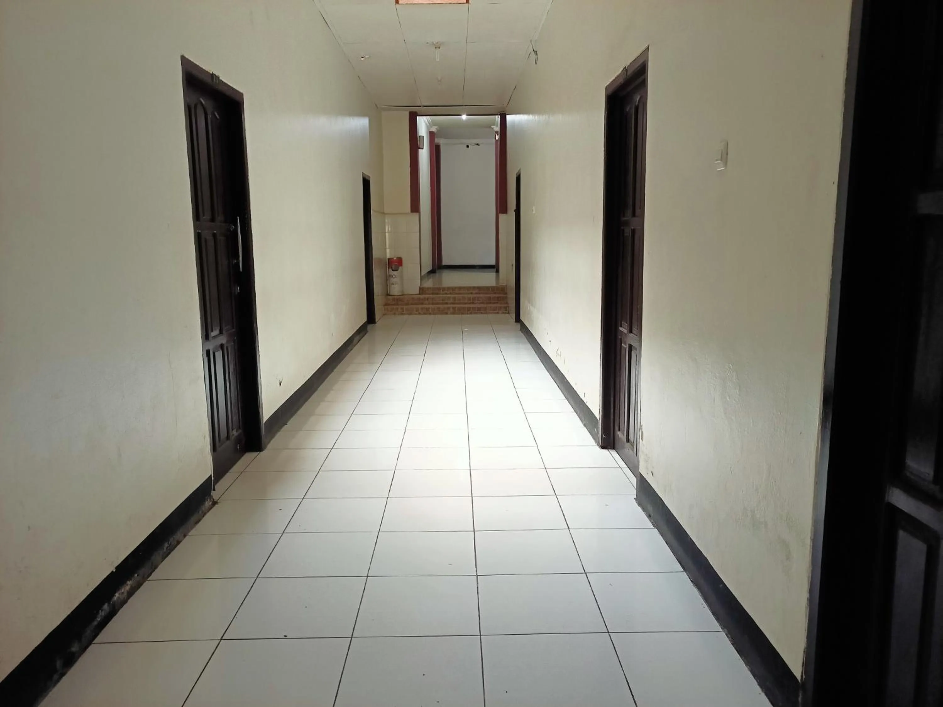 Lobby or reception in Hotel O Pondok Puti Sartika SyariahNearPasar Jum'at Aluh Aluh