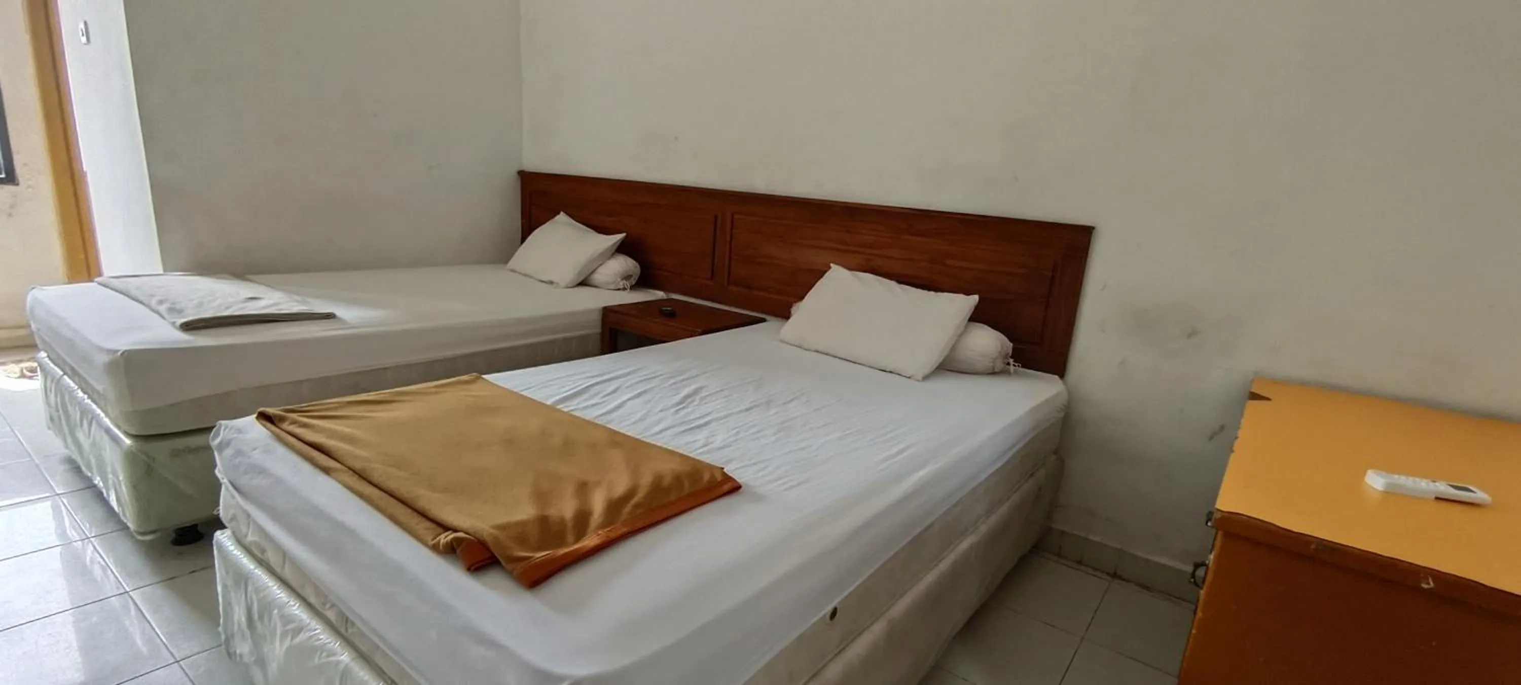 Bedroom, Bed in Hotel O Wisma Hamalau SyariahNearPulau Bromo Pedestrian Bridge