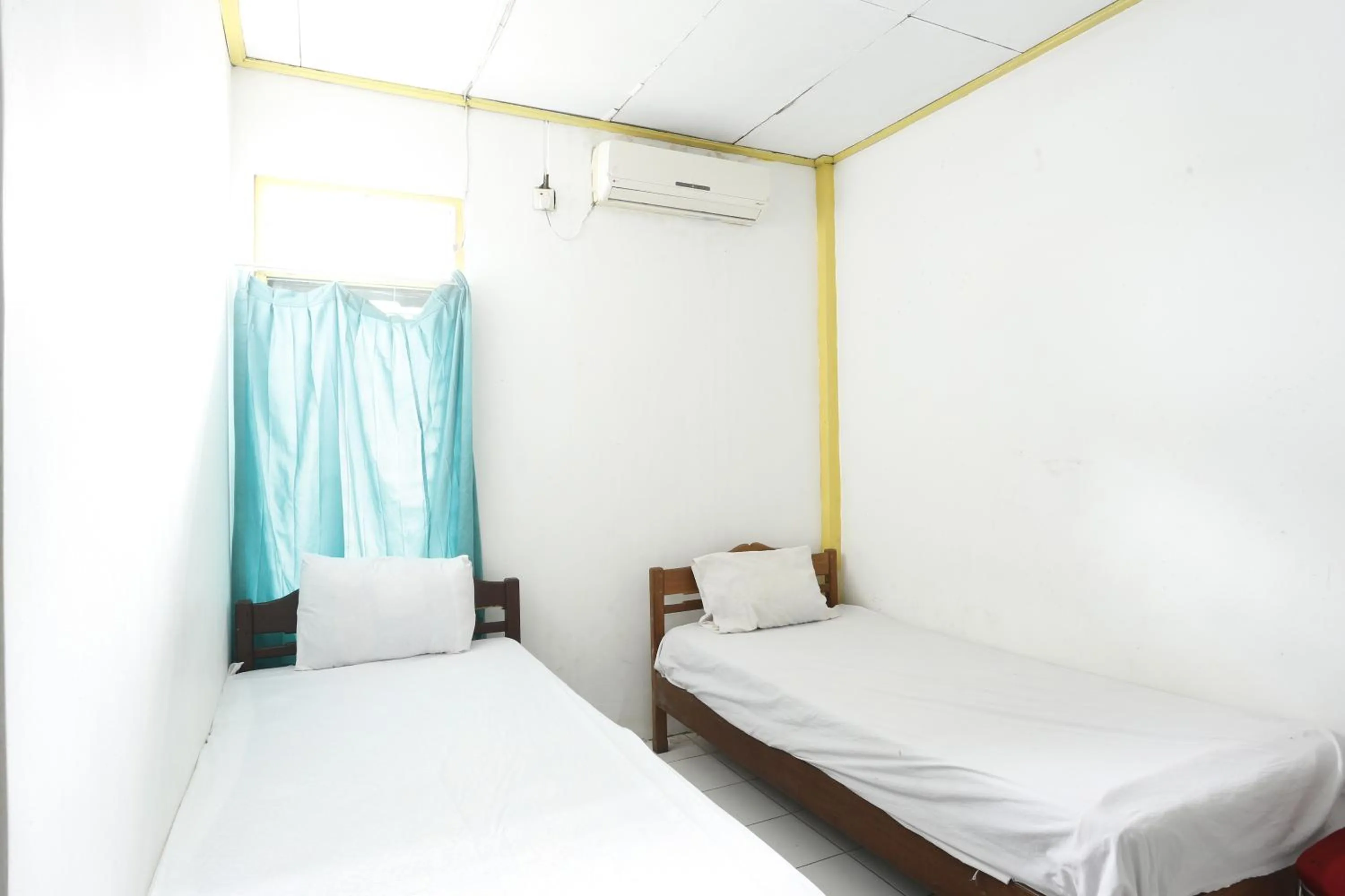 Bedroom, Bed in Hotel O Penginapan Budhe Sri