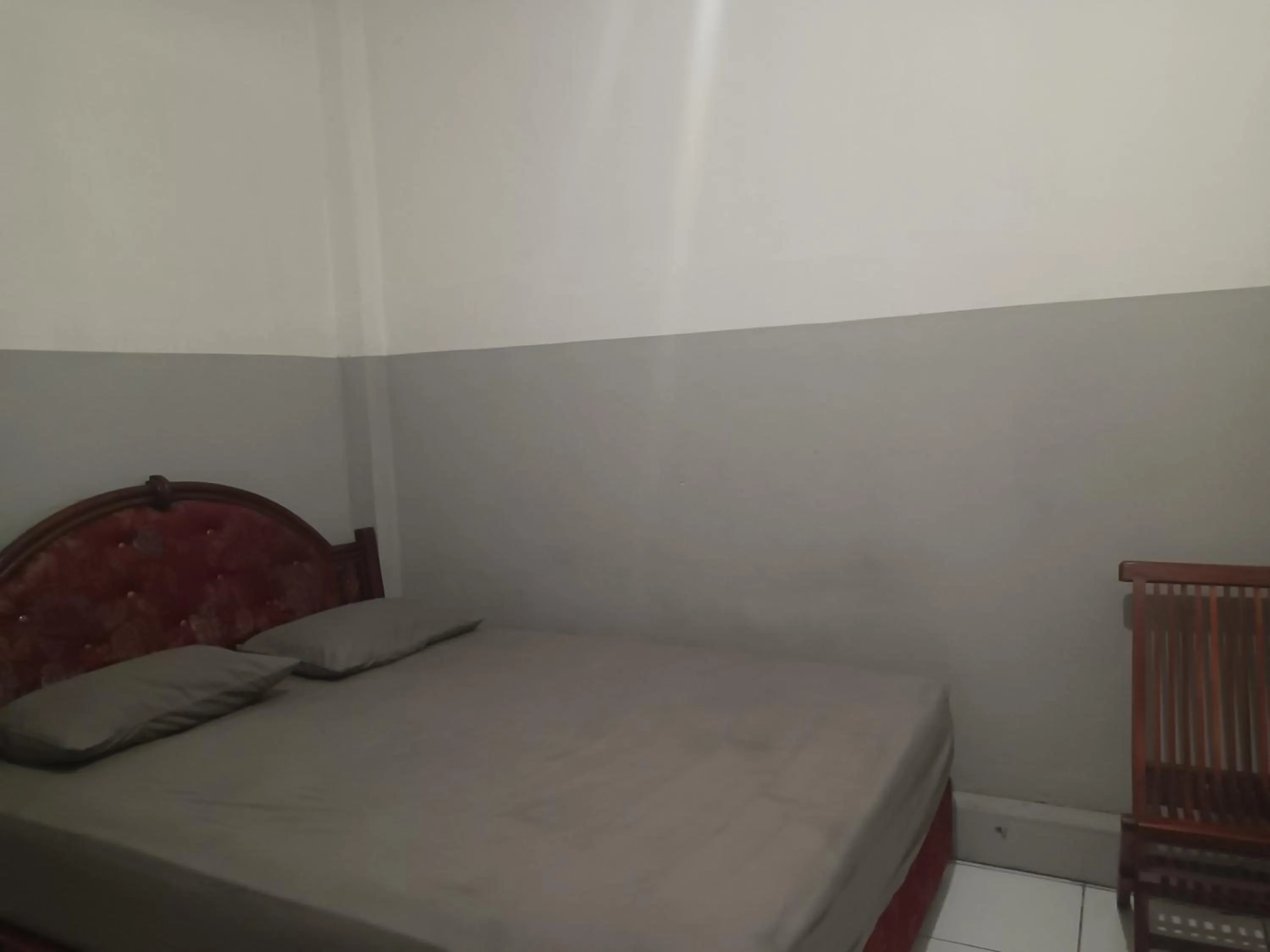 Bedroom, Bed in OYO 93090 Multi Plus Inn