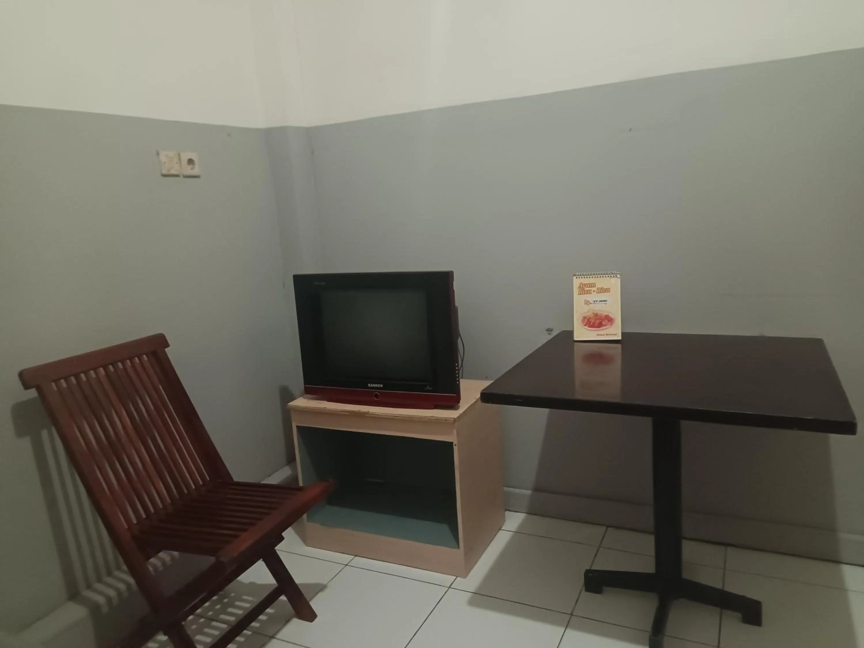 Bedroom in OYO 93090 Multi Plus Inn