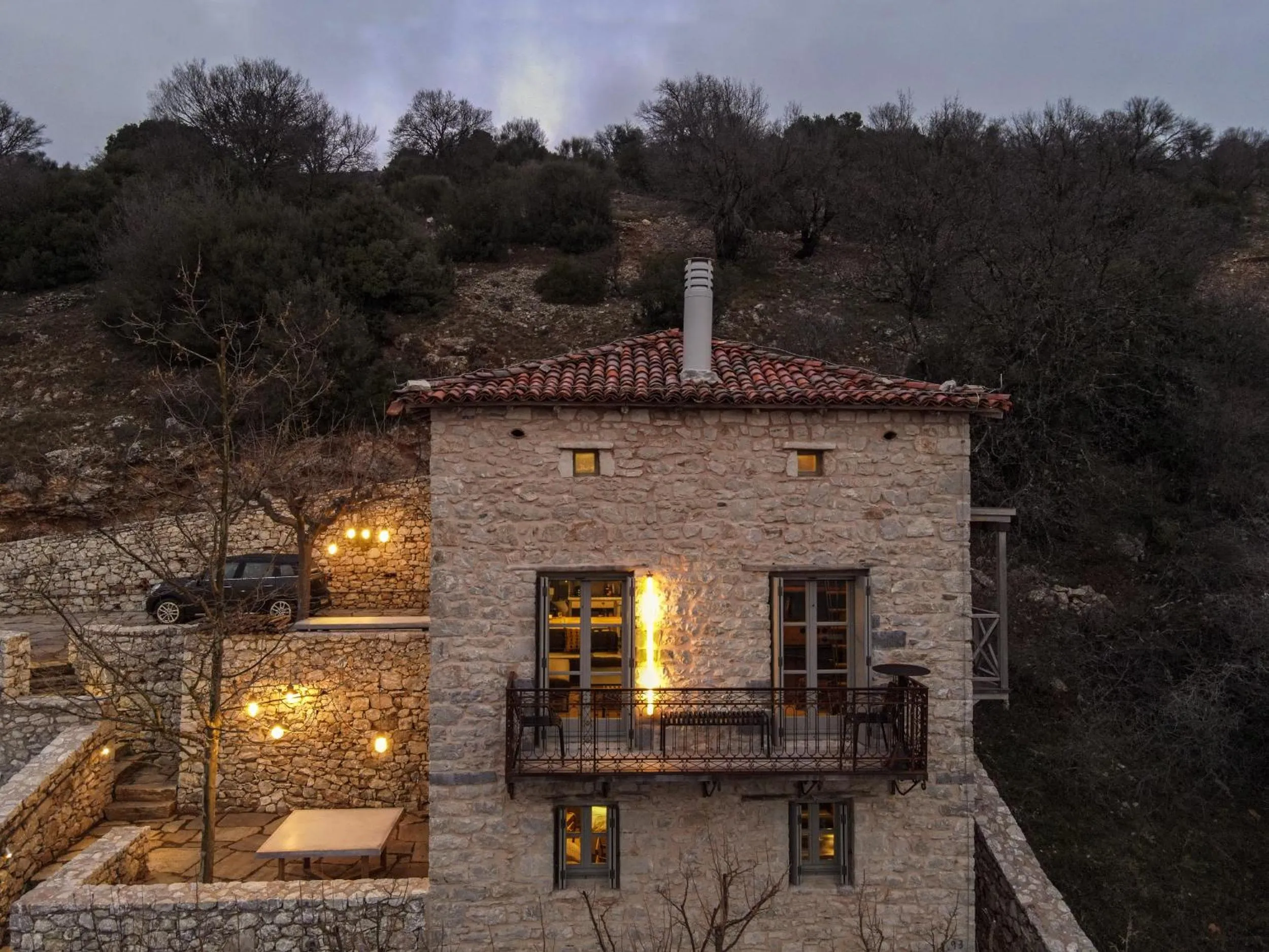 Property building in Moreas Peak Lodge