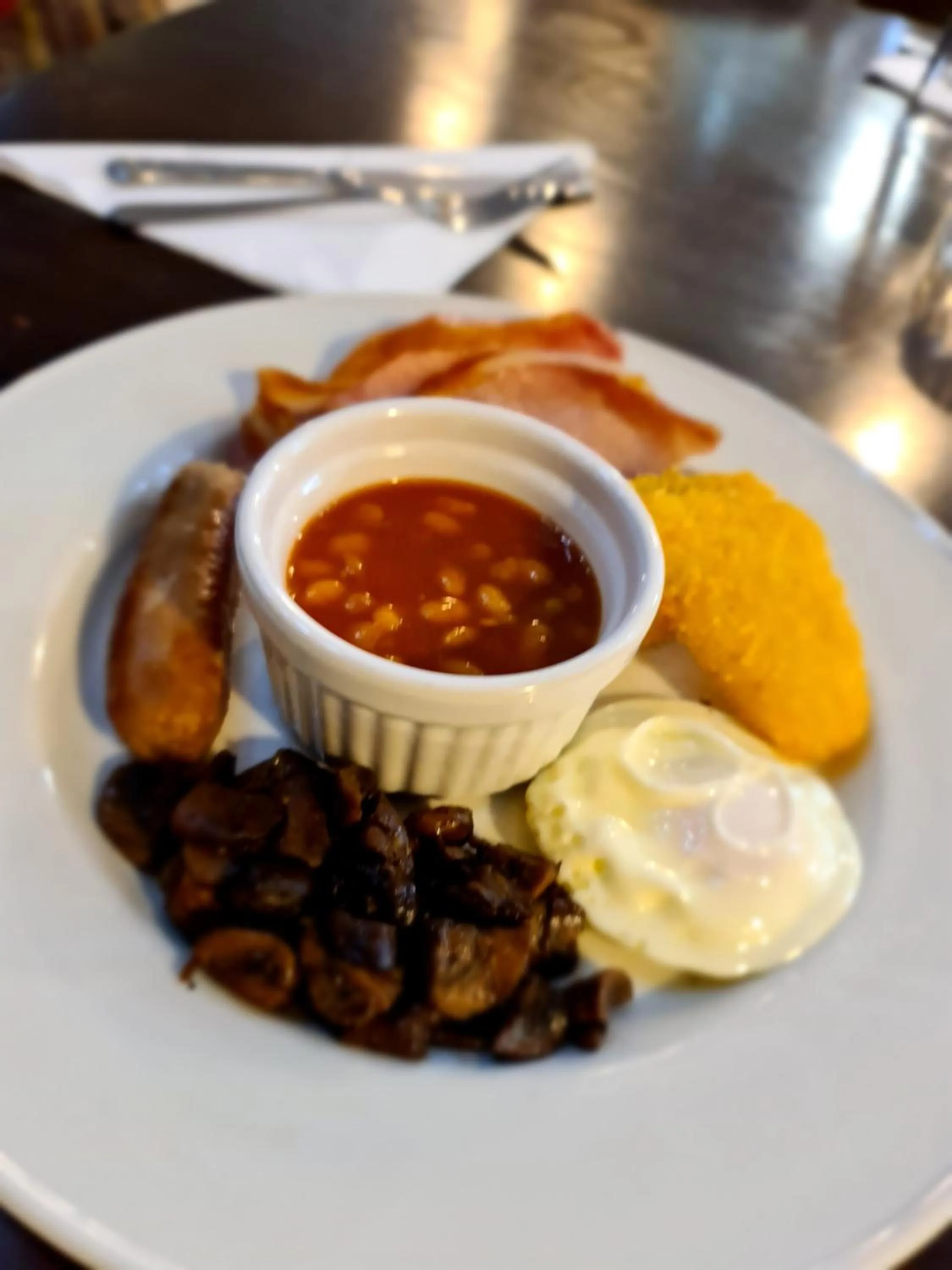 Breakfast in Barons Court Hotel Walsall