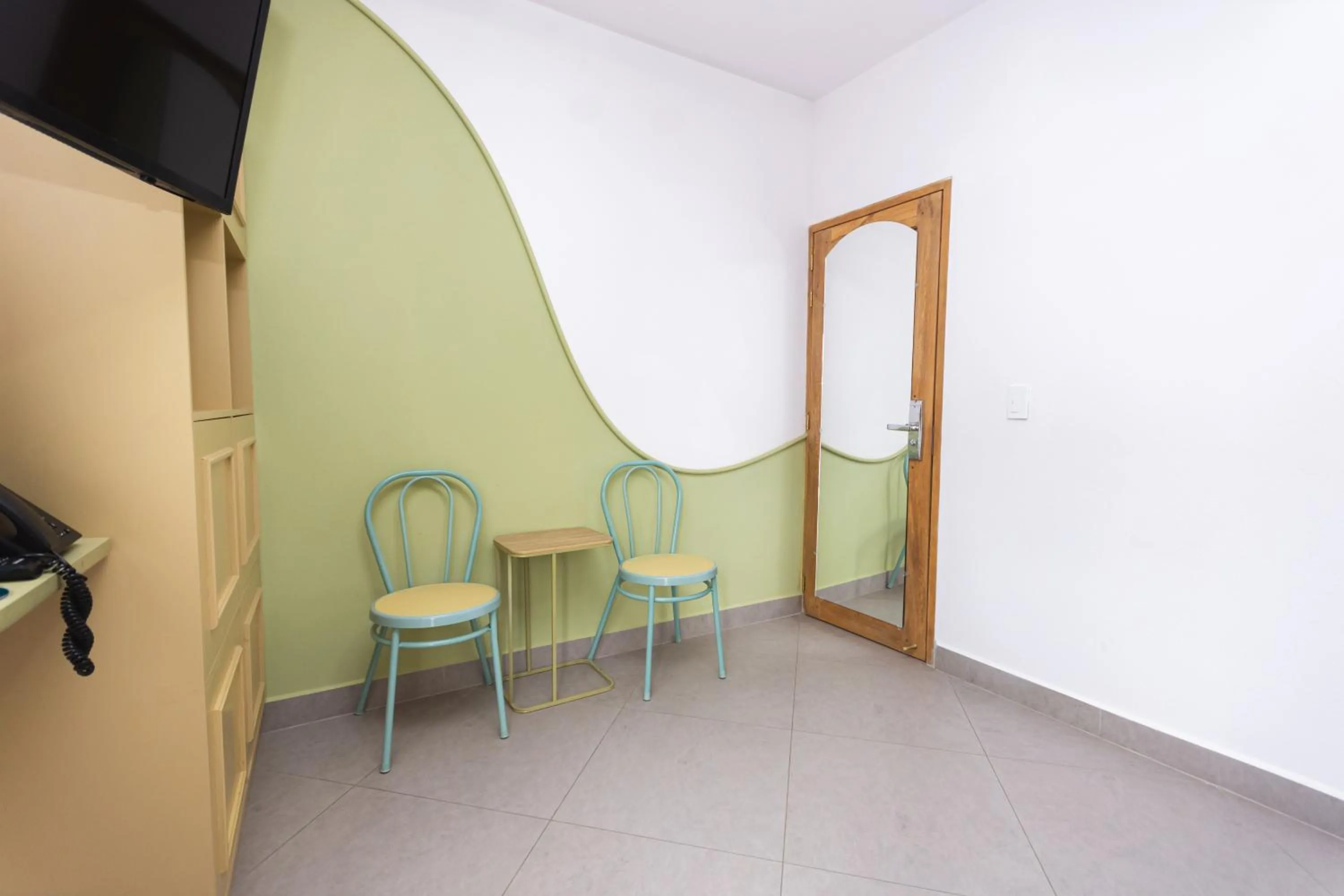 TV and multimedia in Hotel Chromatic