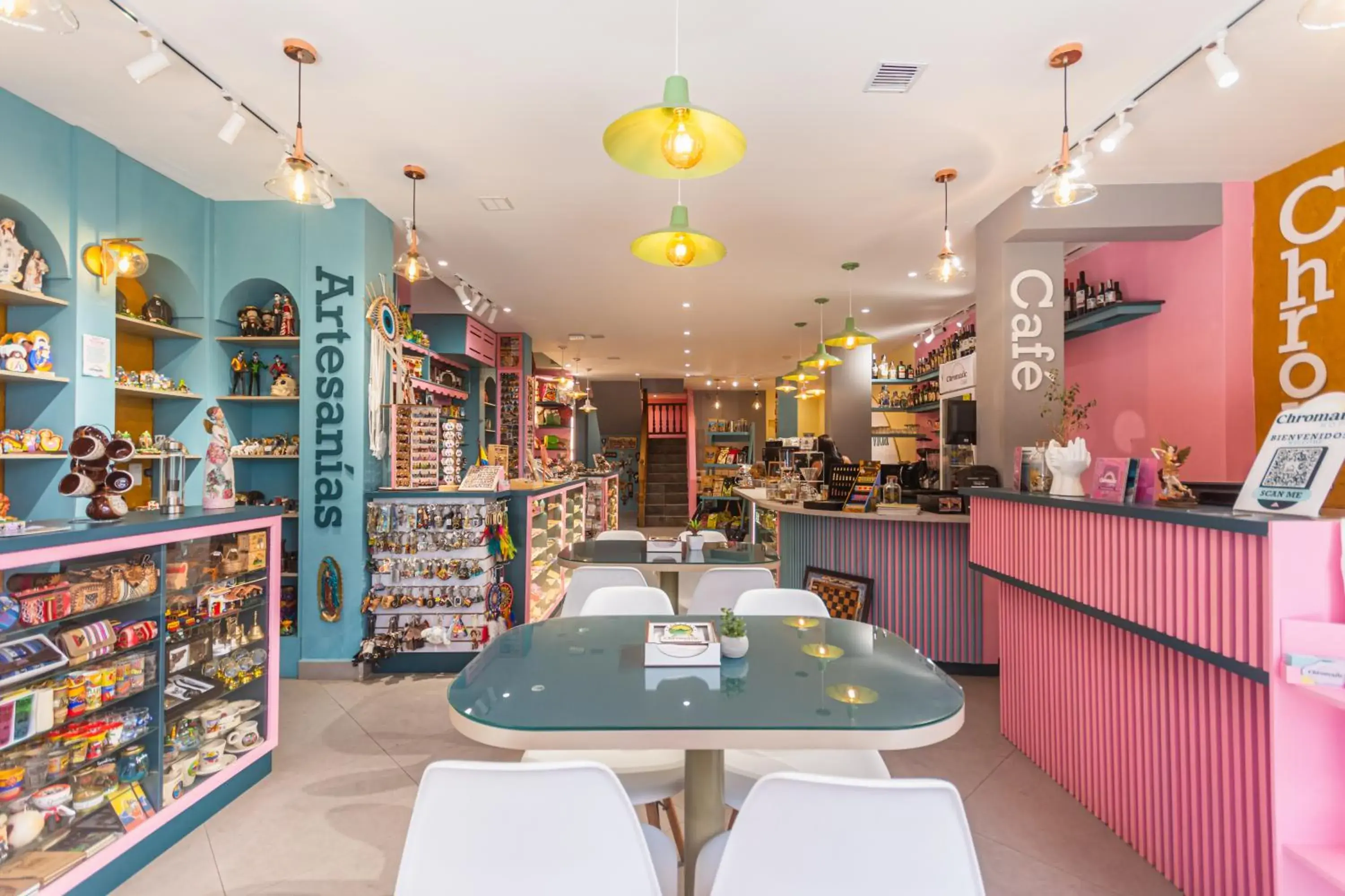 Restaurant/places to eat in Hotel Chromatic Restaurant/places to eat in Hotel Chromatic