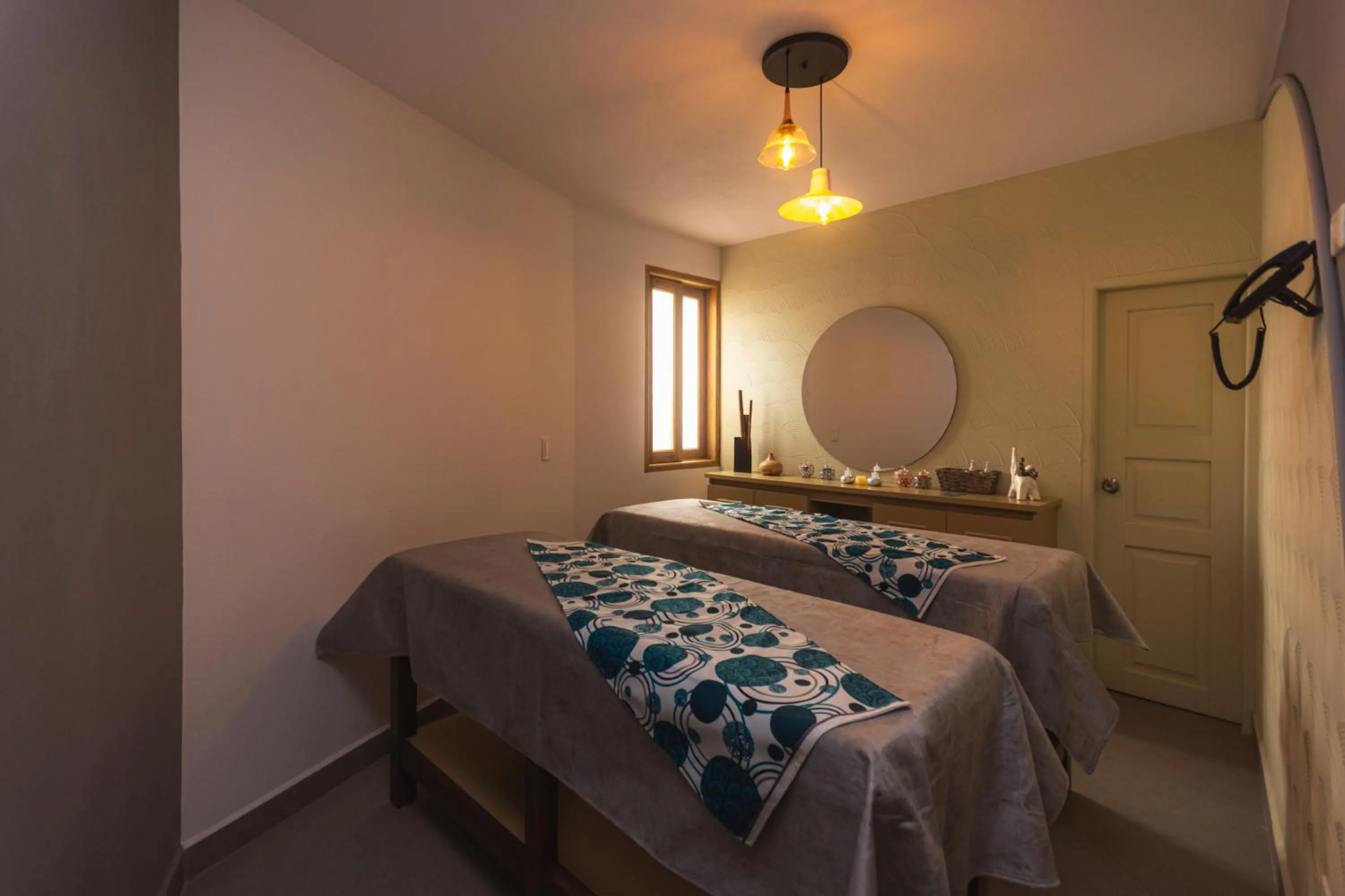 Spa and wellness centre/facilities, Bed in Hotel Chromatic