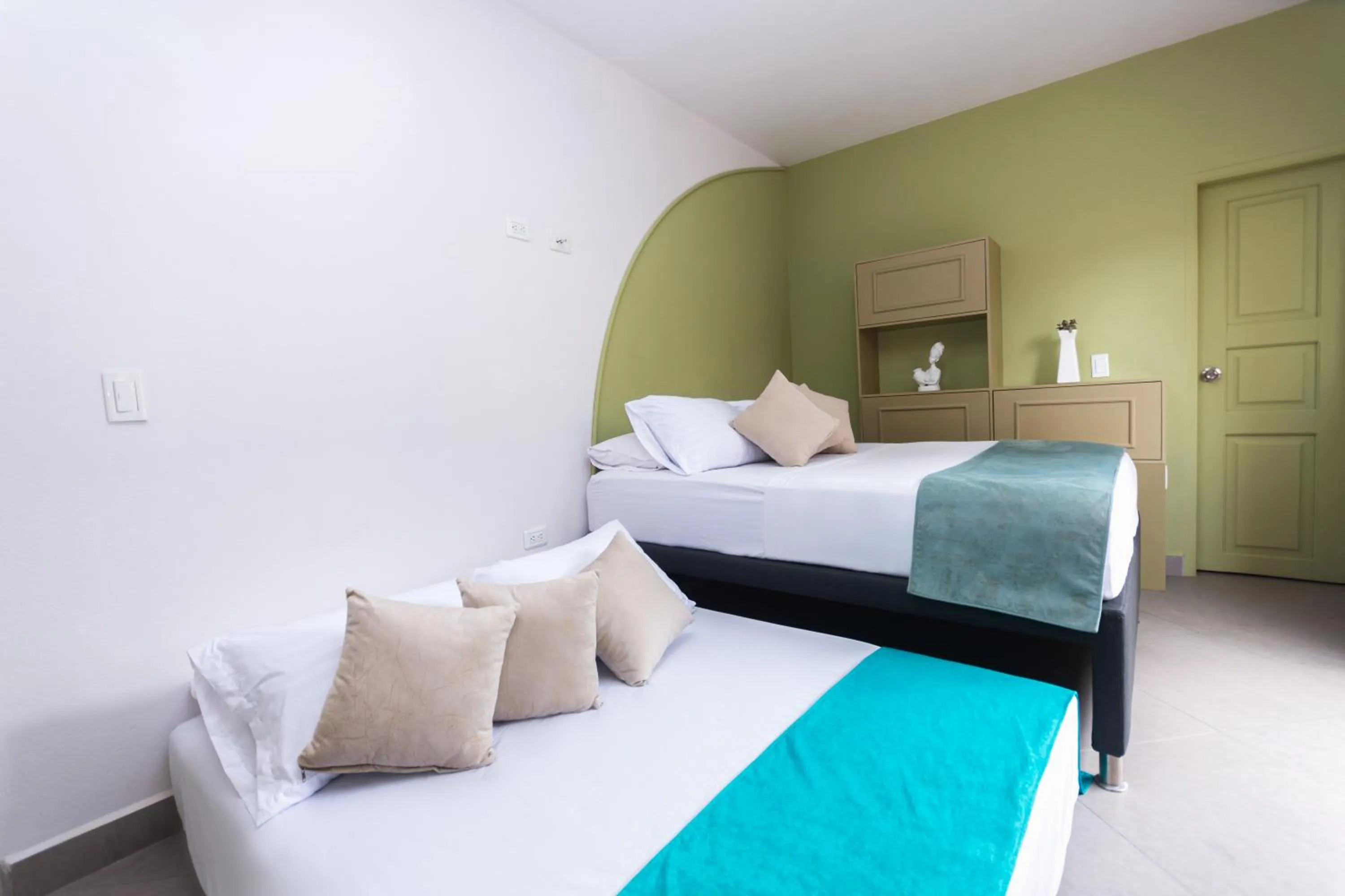 Bed in Hotel Chromatic