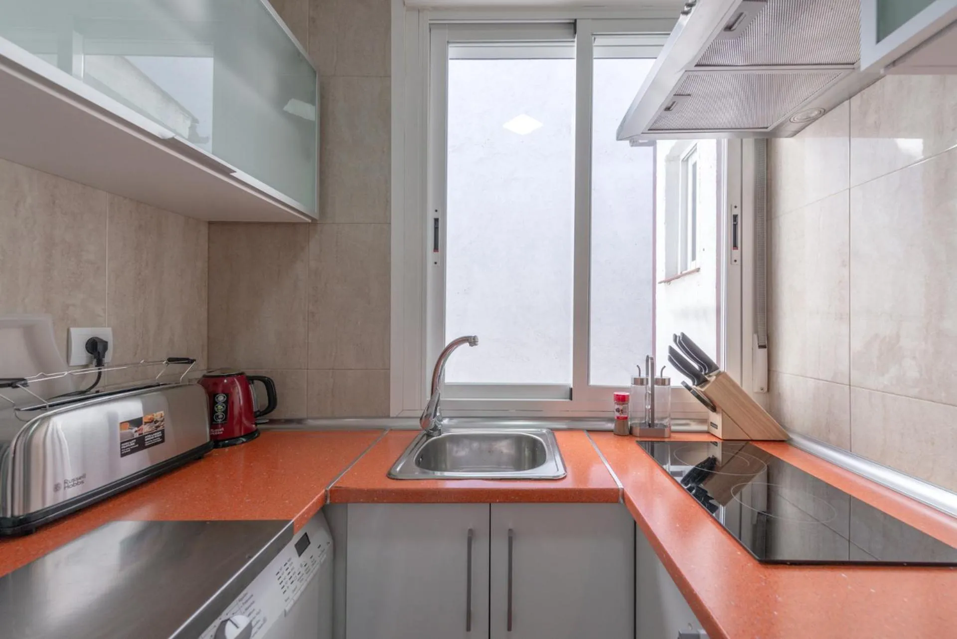 Kitchen or kitchenette in Duplex PLAZA MAYOR by MONARO*****