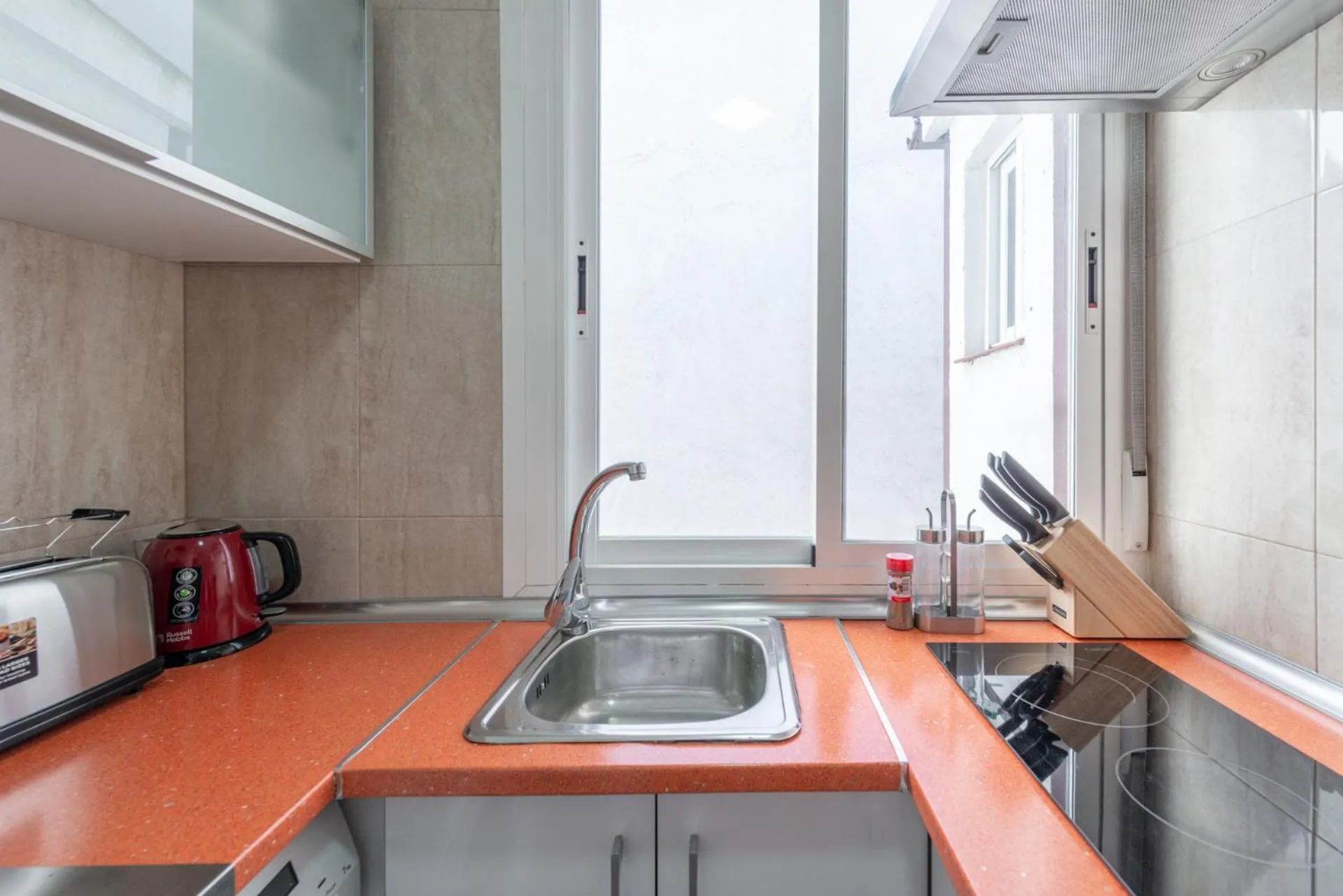 Kitchen or kitchenette in Duplex PLAZA MAYOR by MONARO*****