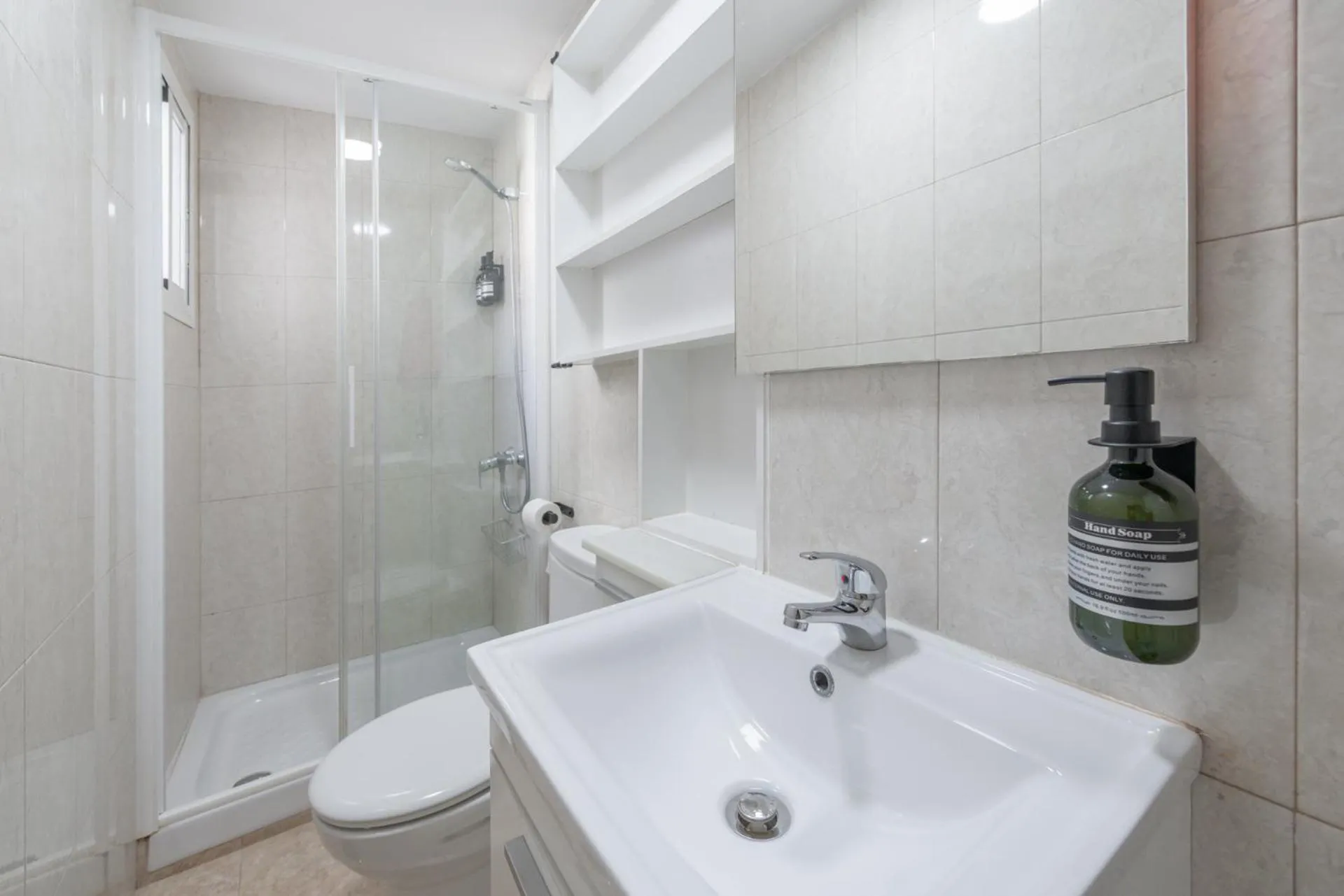 Shower in Duplex PLAZA MAYOR by MONARO*****