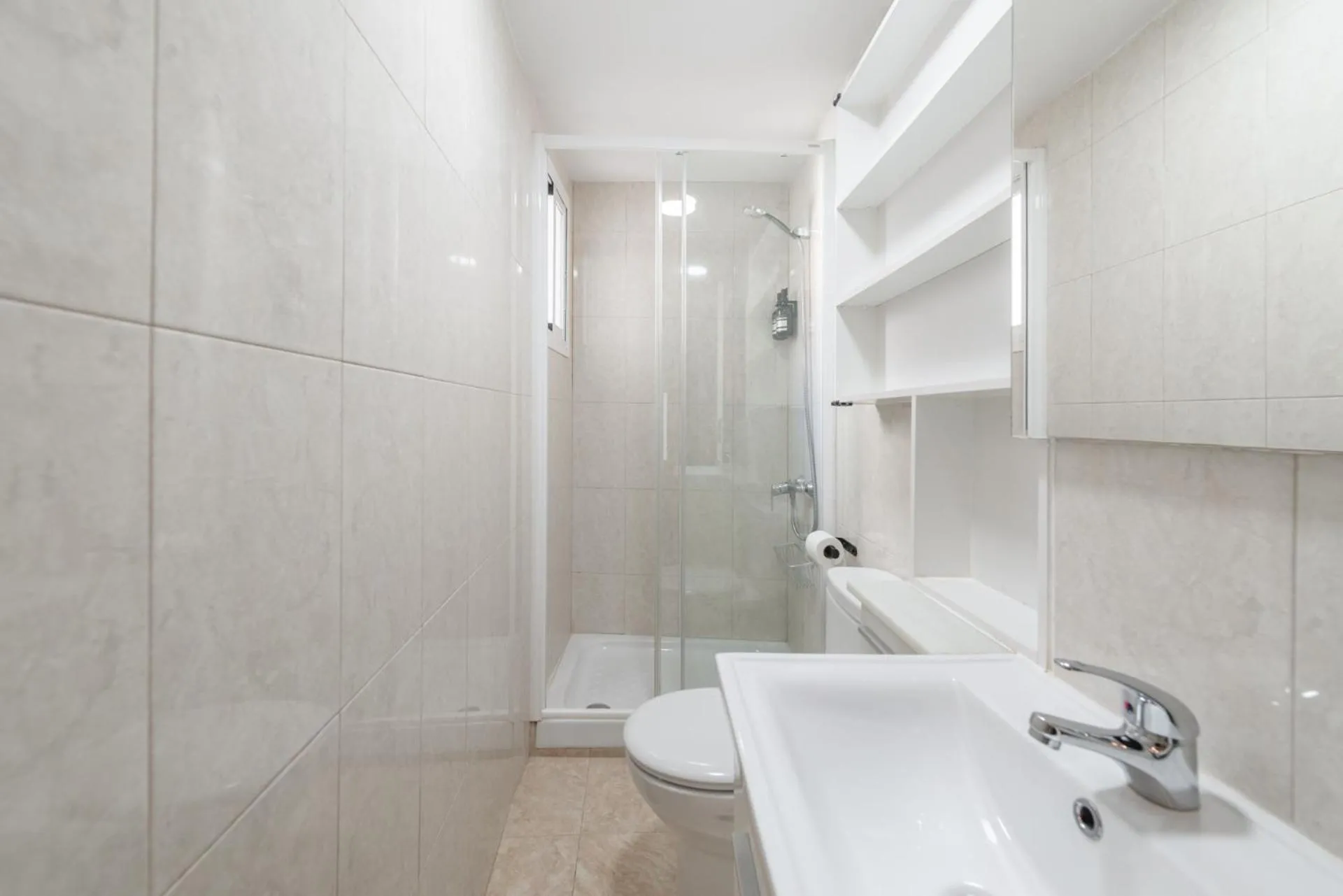Shower in Duplex PLAZA MAYOR by MONARO*****