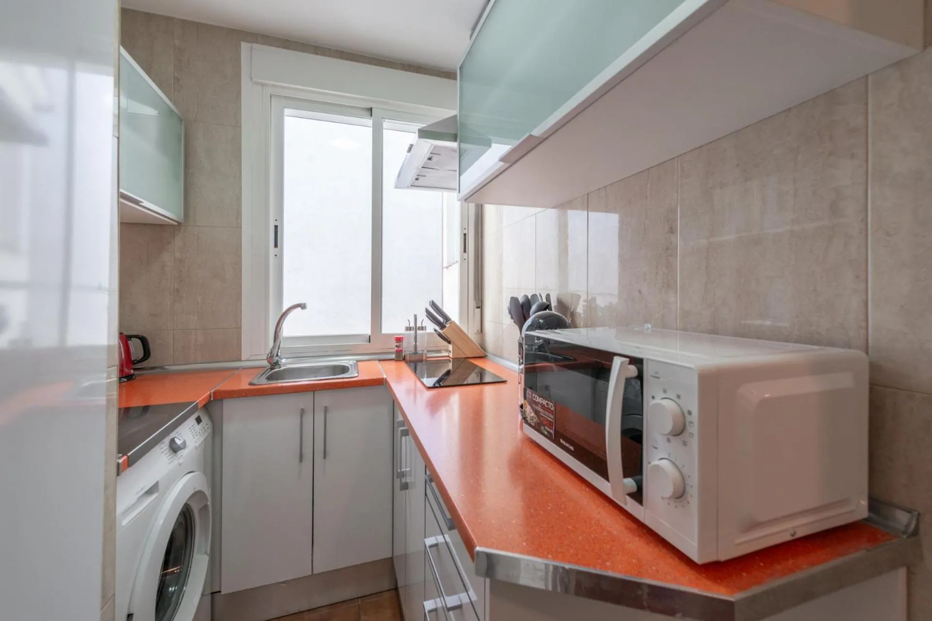 Kitchen or kitchenette in Duplex PLAZA MAYOR by MONARO*****