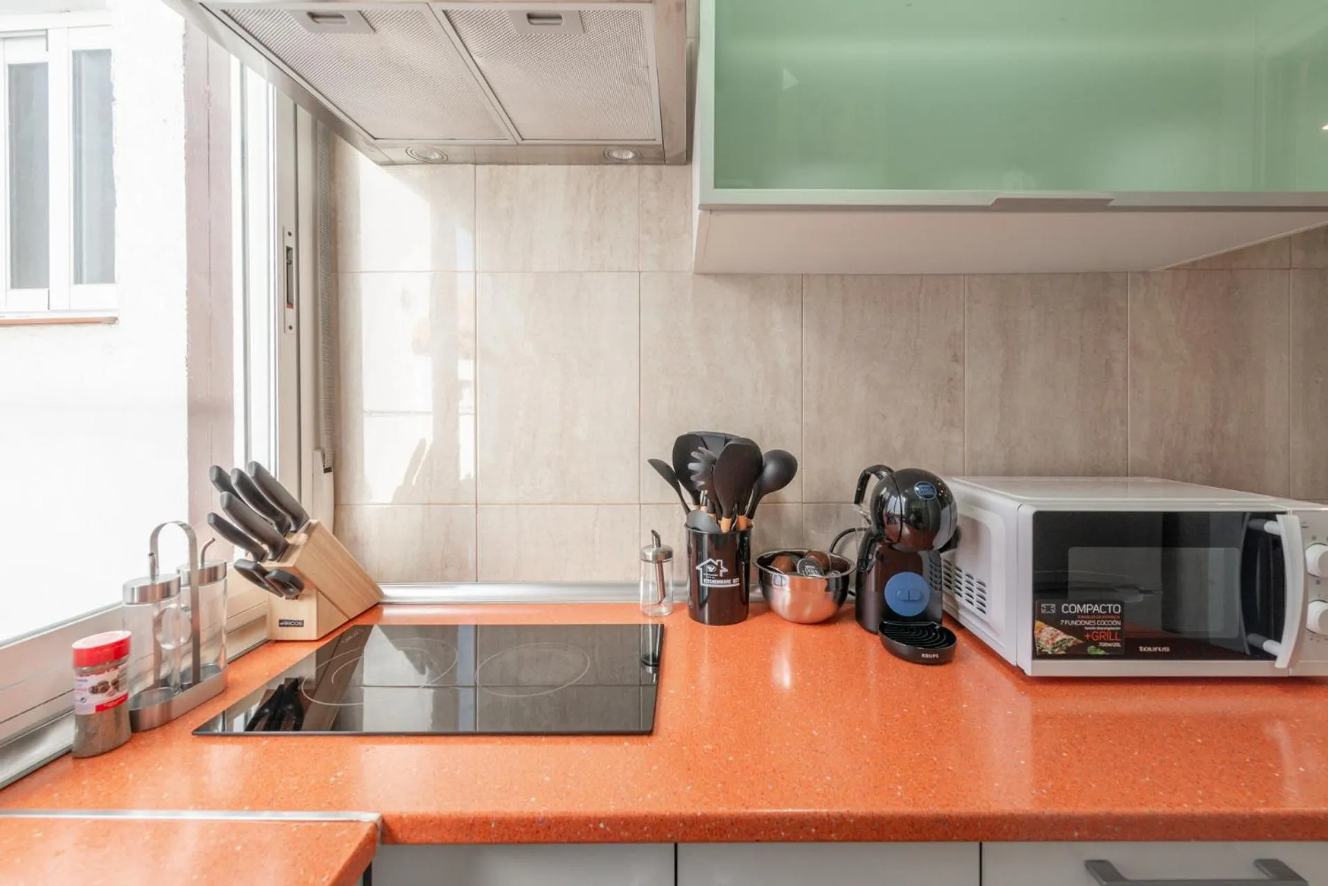 Coffee/tea facilities in Duplex PLAZA MAYOR by MONARO*****