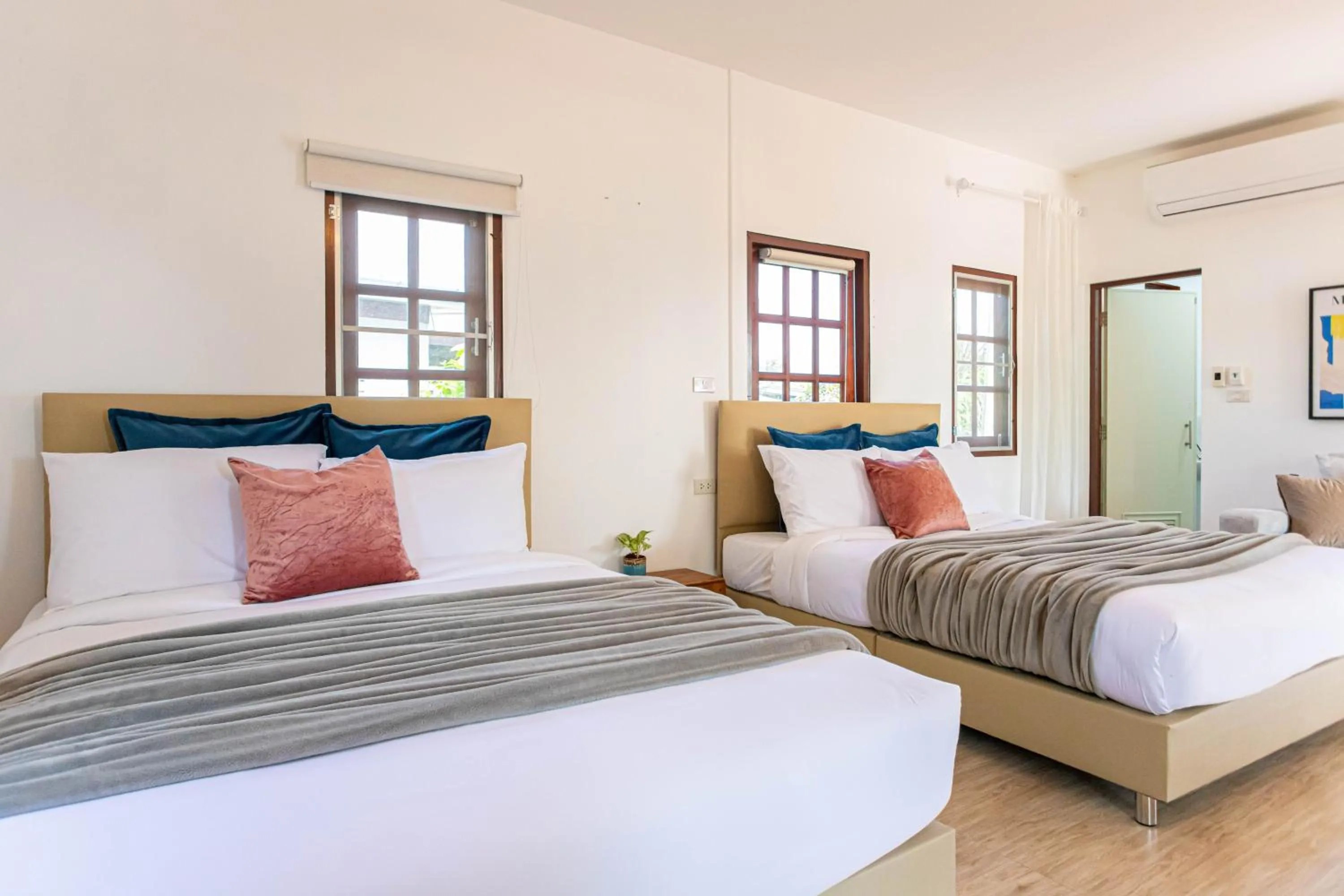 Bedroom, Bed in Vawa Guesthouse