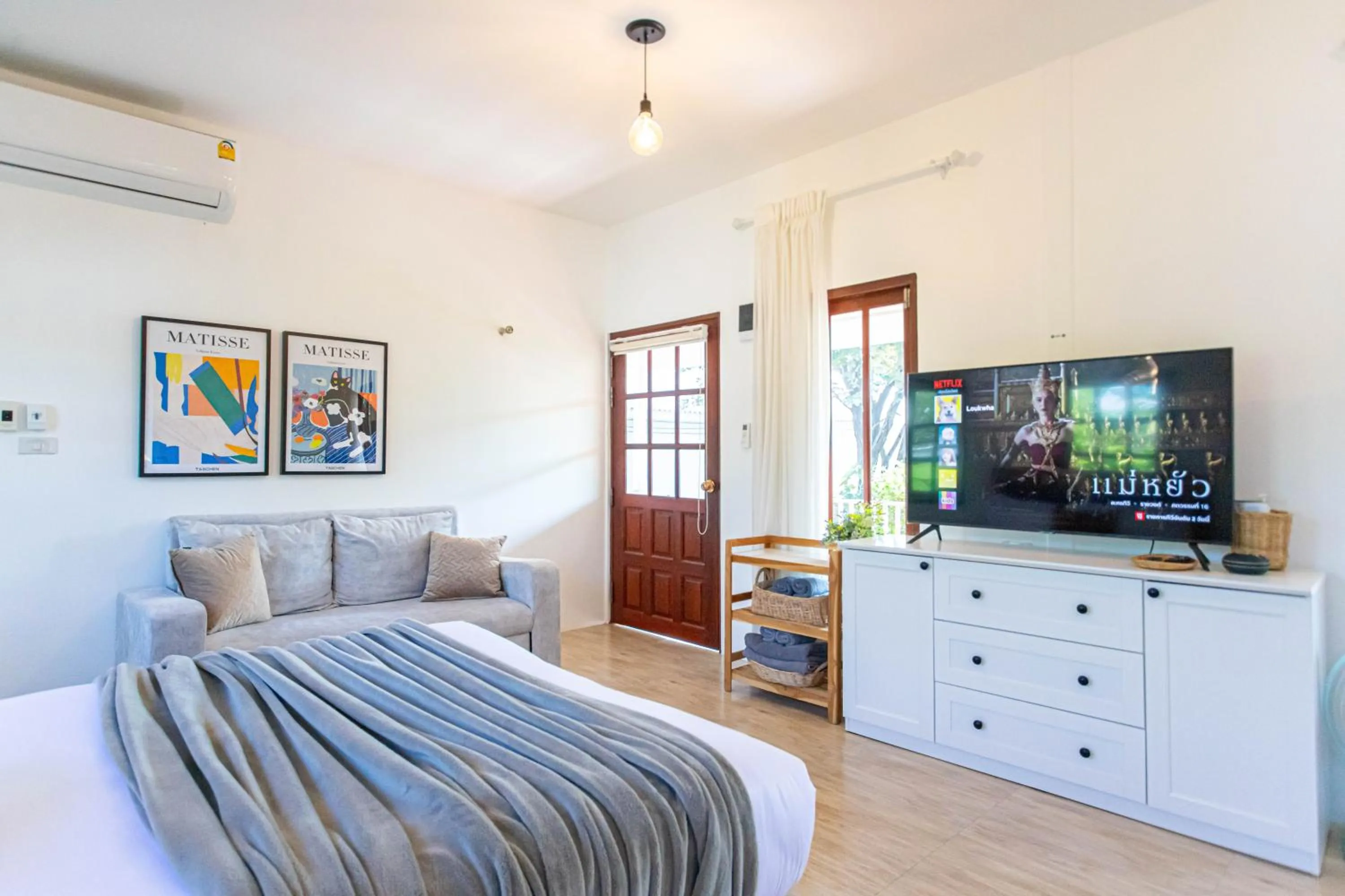 Bedroom, Bed in Vawa Guesthouse