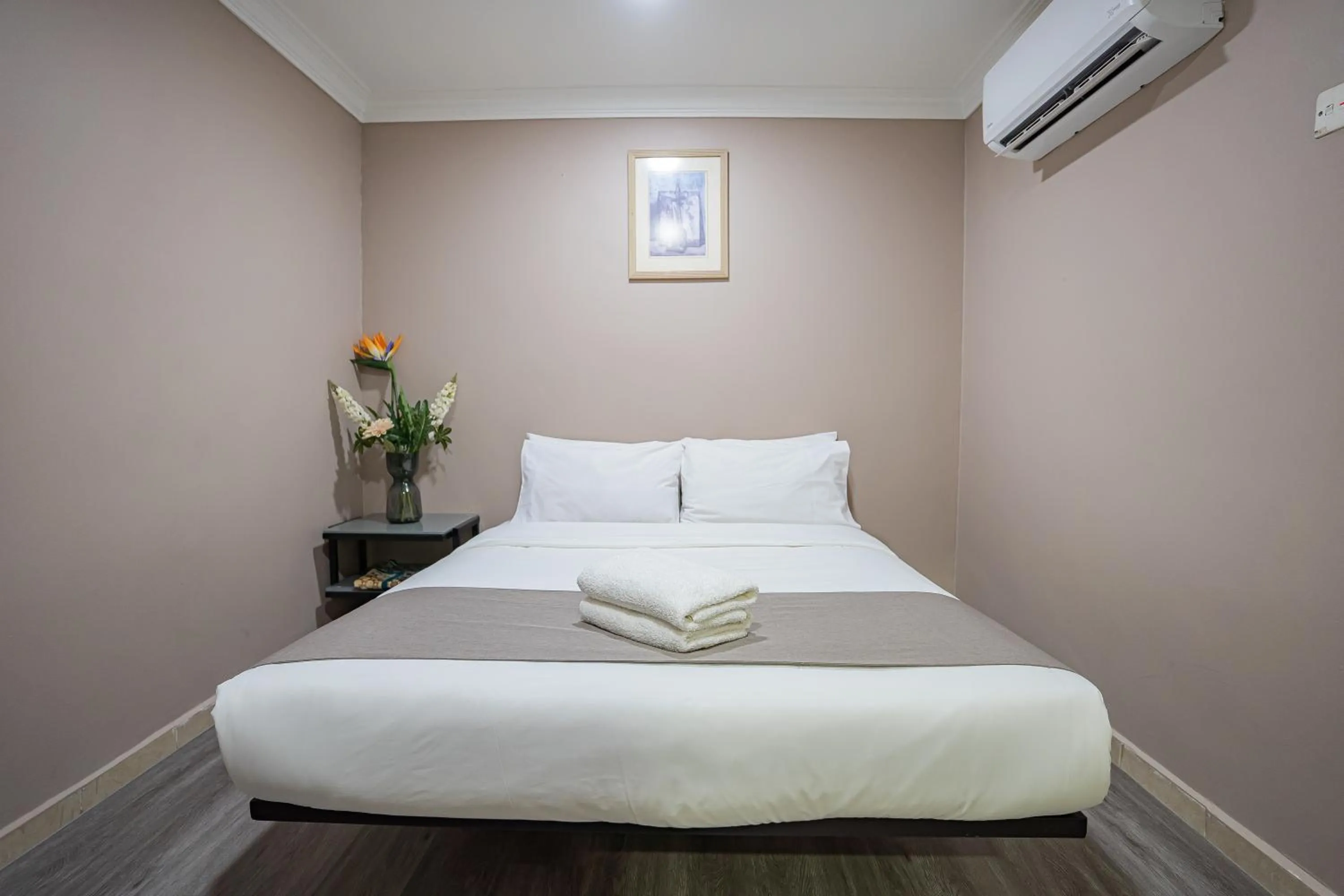 Bed in HOTEL 28 RAPID